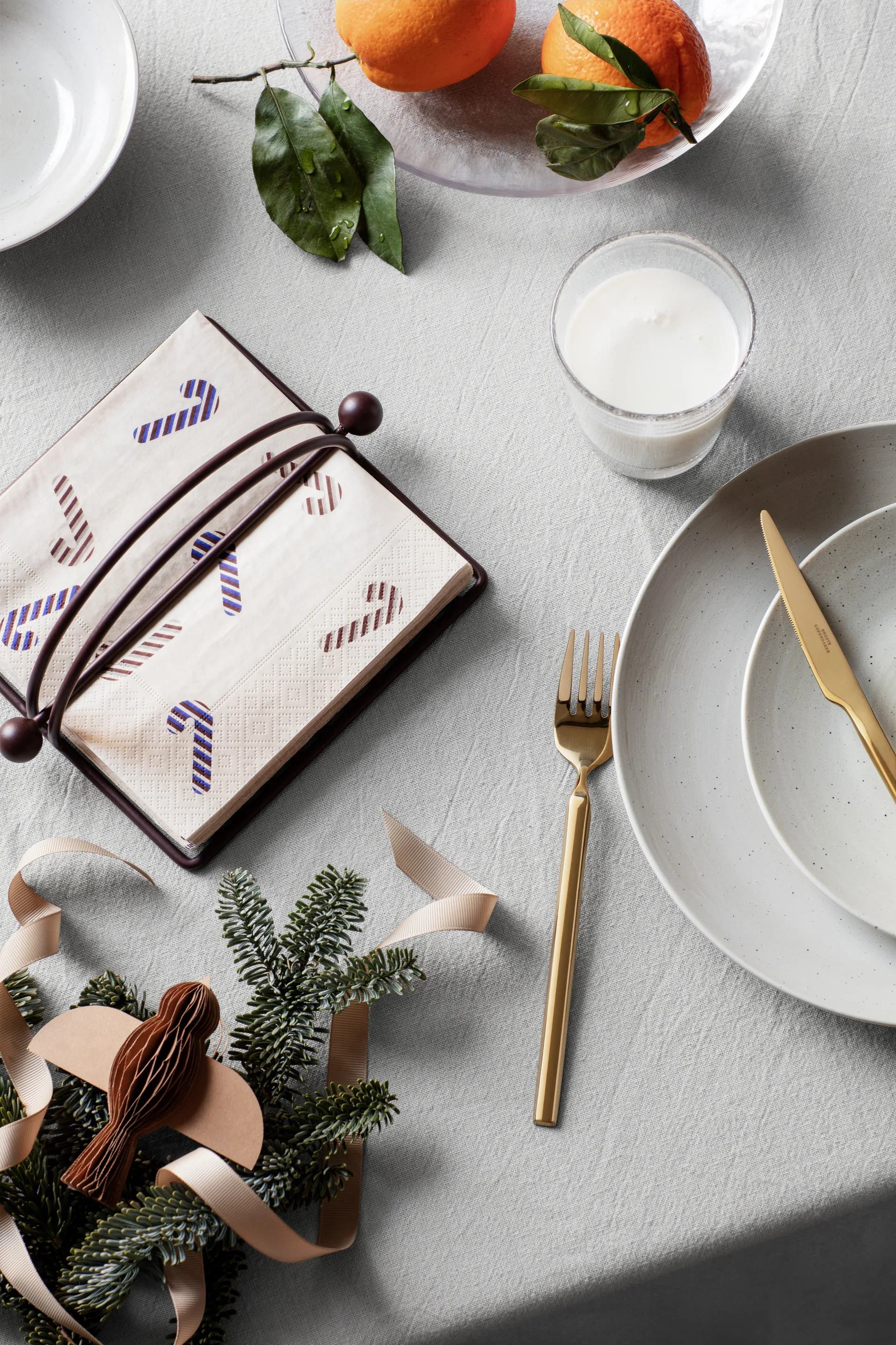 노르딕 바닐라 접시 Ø26 cm, Cream with grains Broste Copenhagen | 브로스테코펜하겐