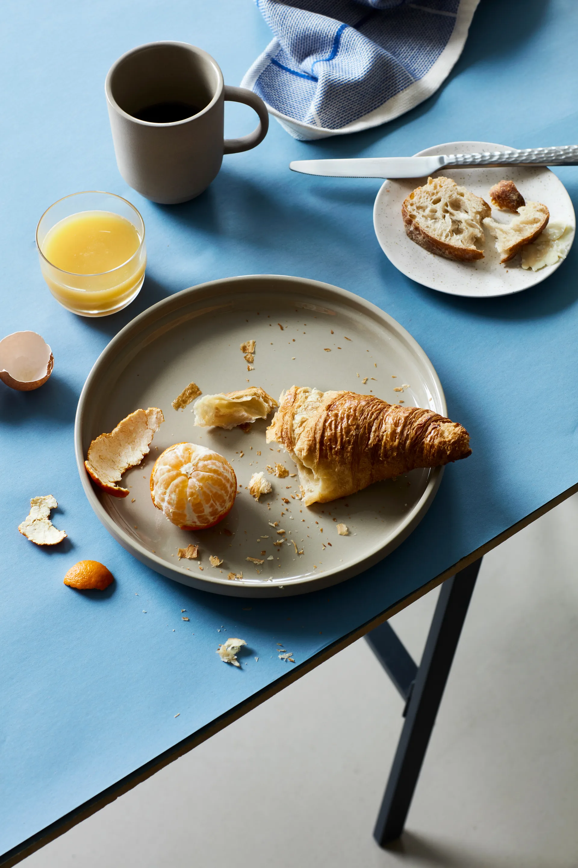 노르딕 비스트로 디너 접시 Ø26 cm, Raw beige Broste Copenhagen | 브로스테코펜하겐