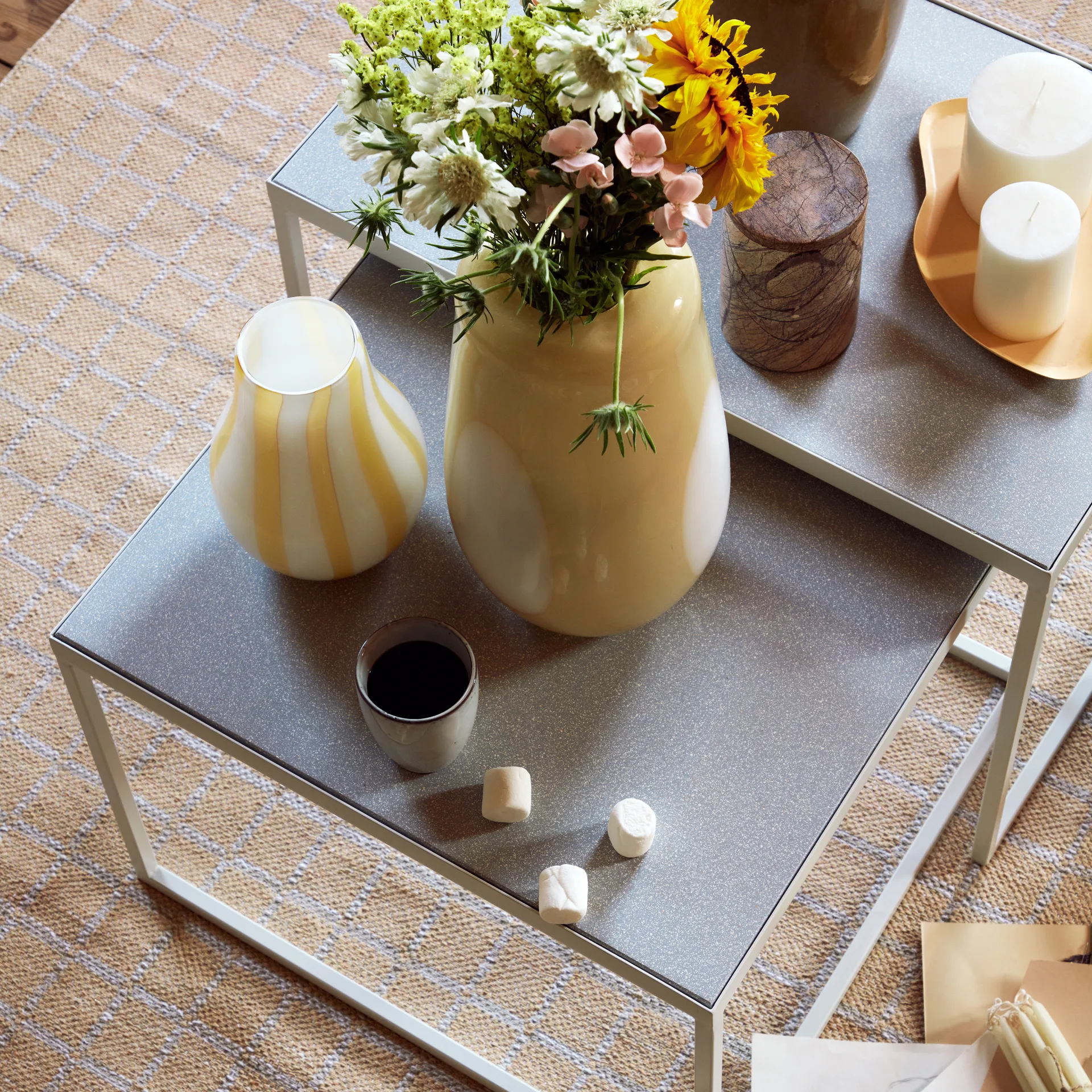 Ada Dot 유리 화병 37 cm, golden fleece yellow Broste Copenhagen | 브로스테코펜하겐