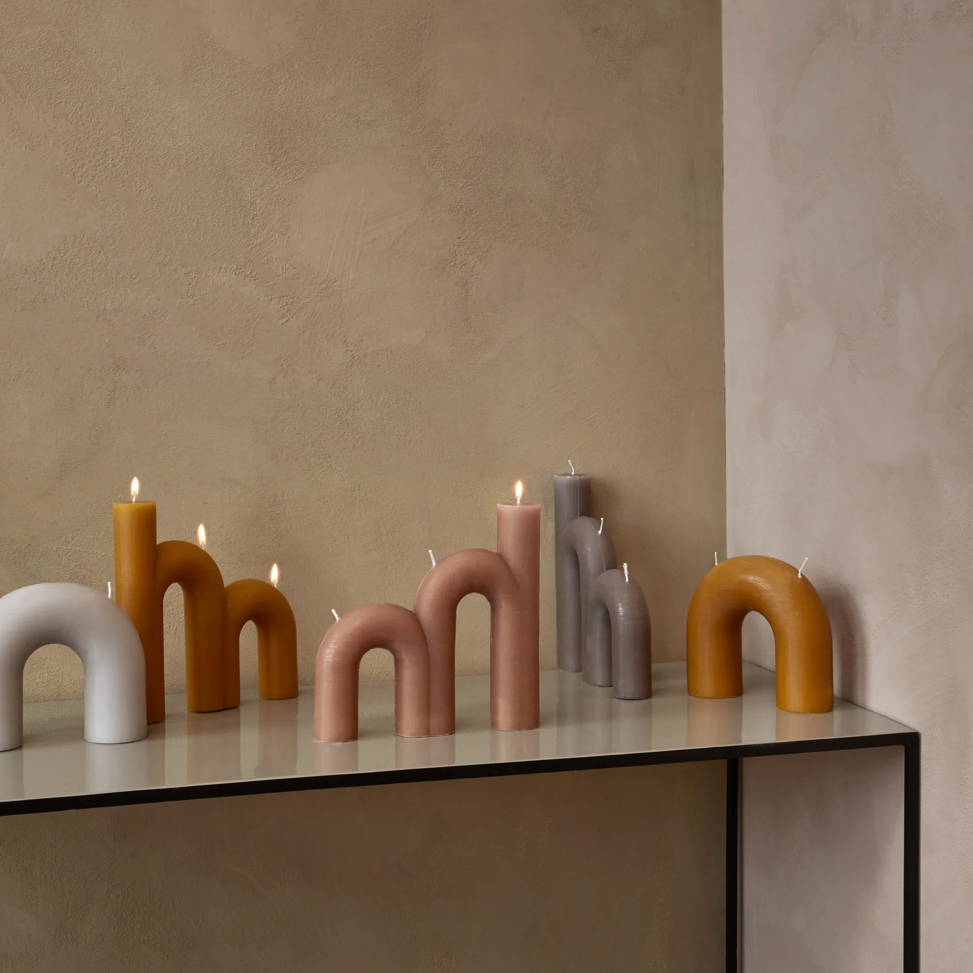 Bend 캔들 14.5x16.5 cm, honey gold Broste Copenhagen | 브로스테코펜하겐