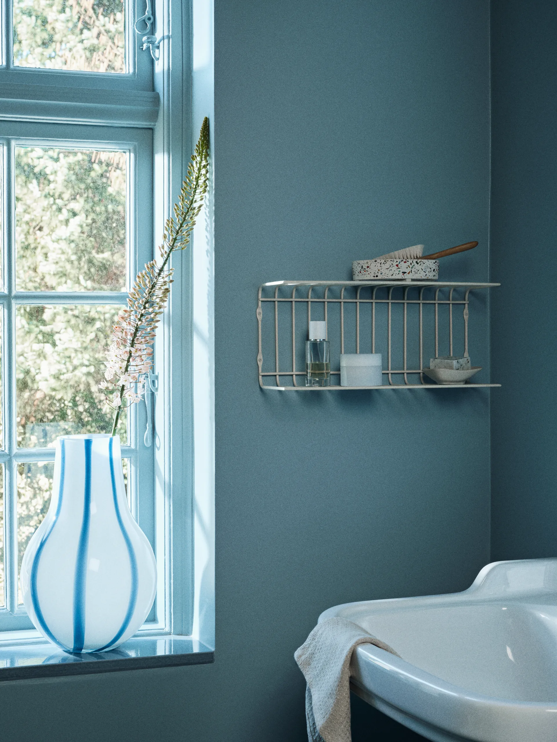 Maggie 벽 선반 40x12.5x18 cm, Rainy day grey Broste Copenhagen | 브로스테코펜하겐