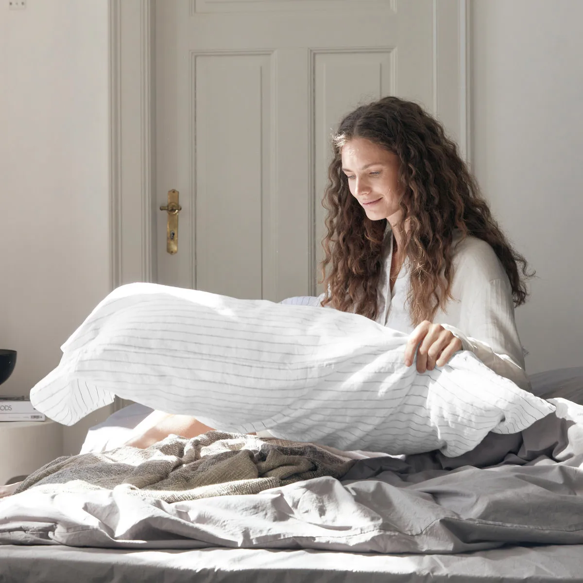 Gunhild 베개커버 50x90 cm, Snow-coal byNORD | 바이노드