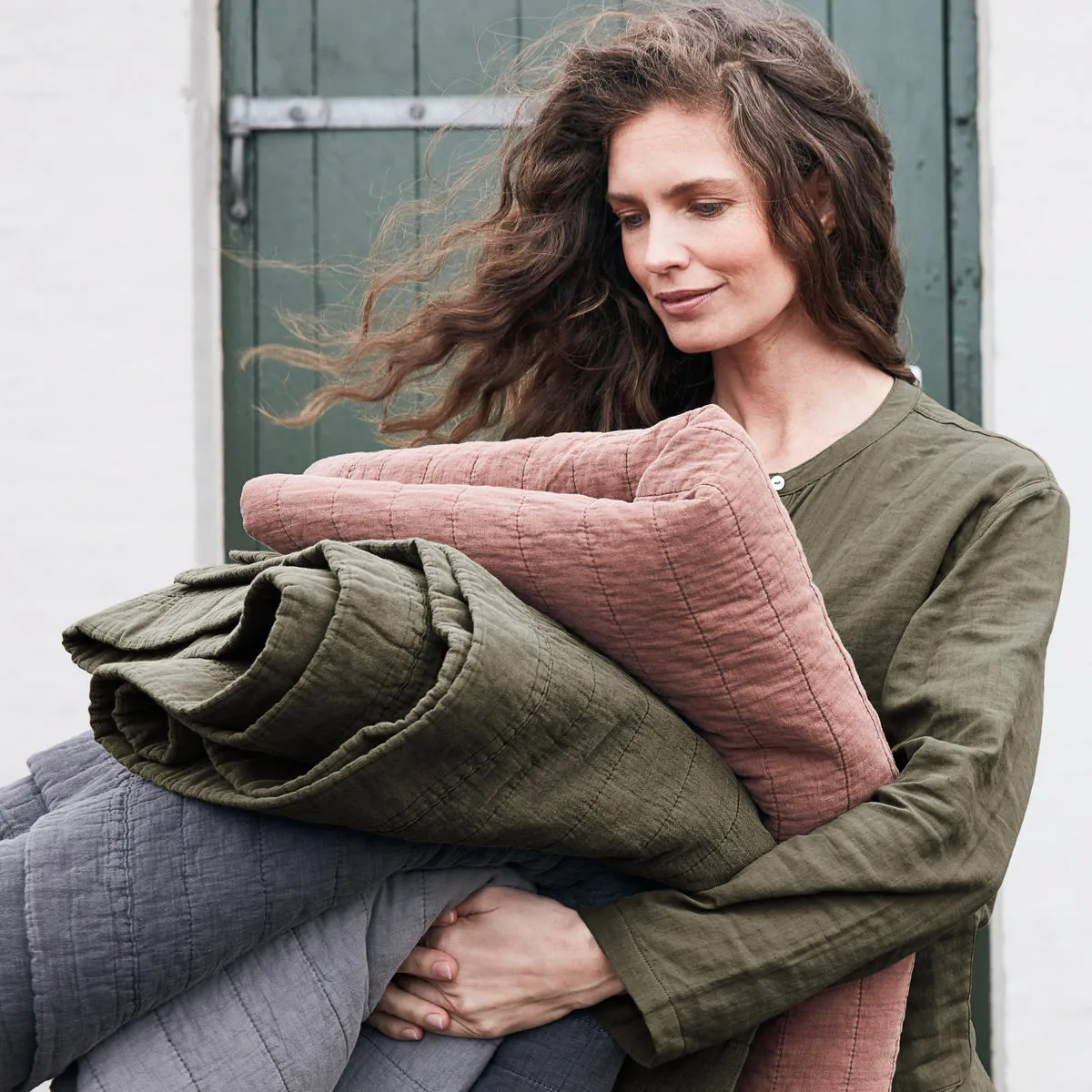 Magnhild 패딩 베드스프레드 280x280 cm, Bark byNORD | 바이노드