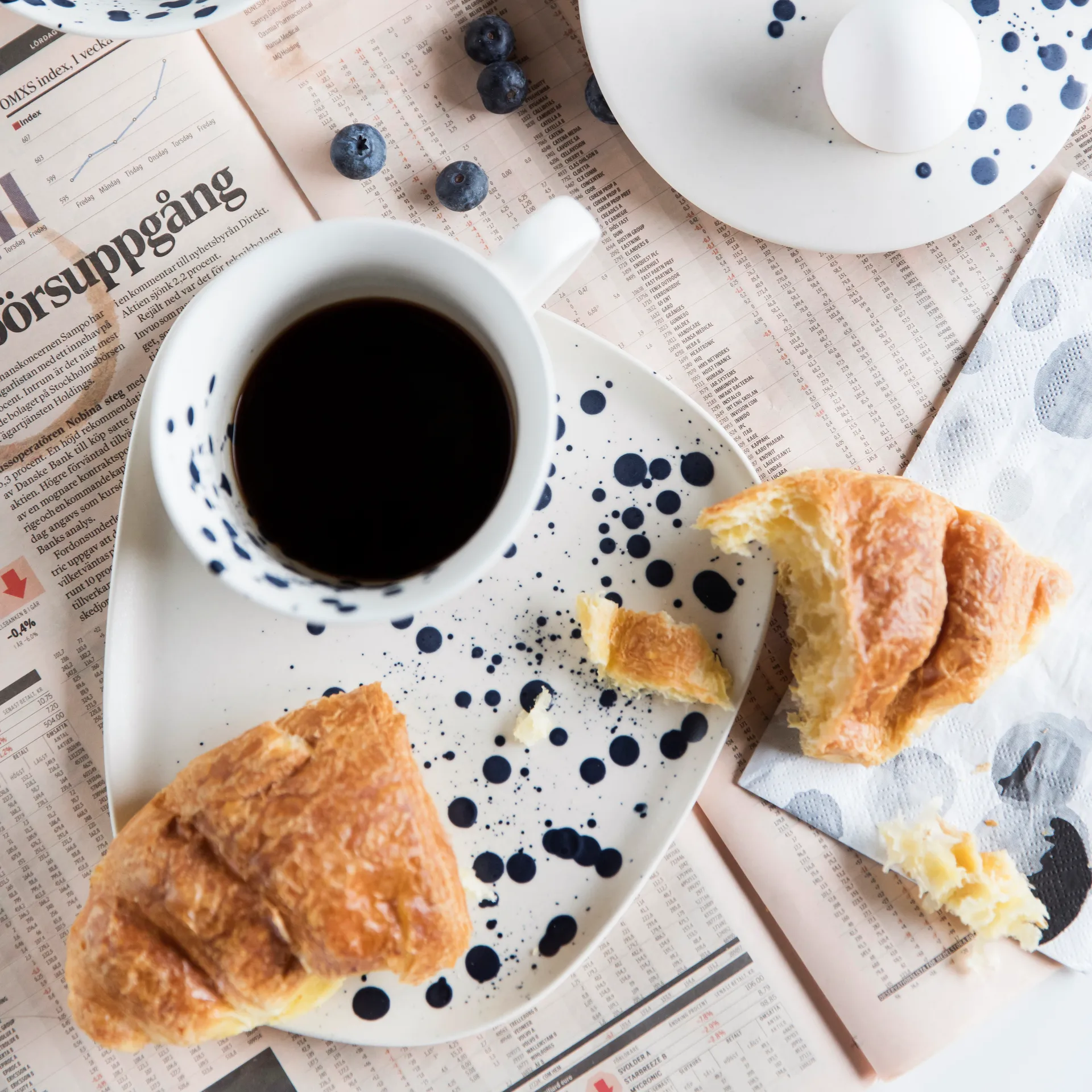 도티 접시 21 cm, Black-white Byon | 바이온