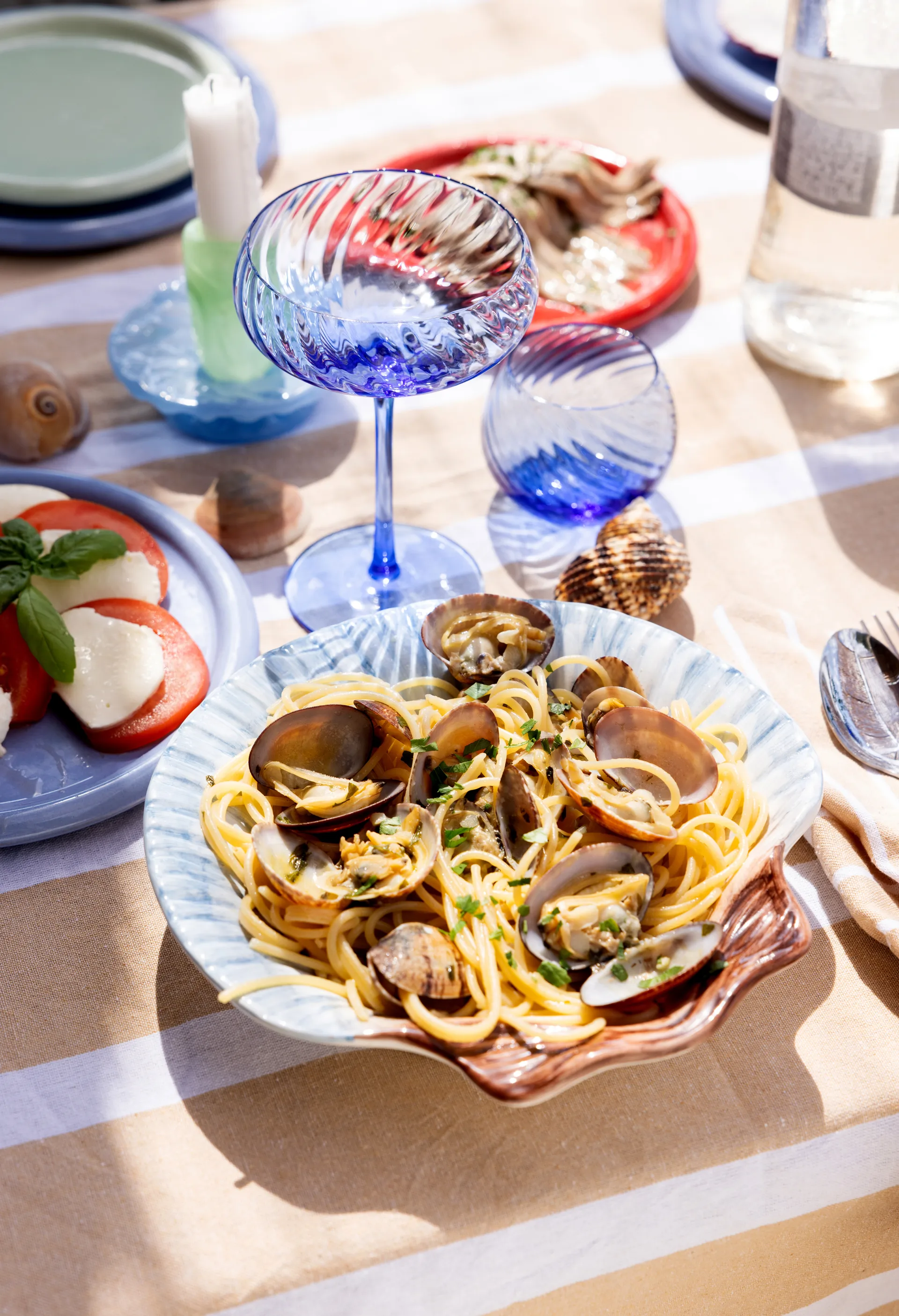 아르모나 접시 23.5x23.5 cm, Light blue Byon | 바이온