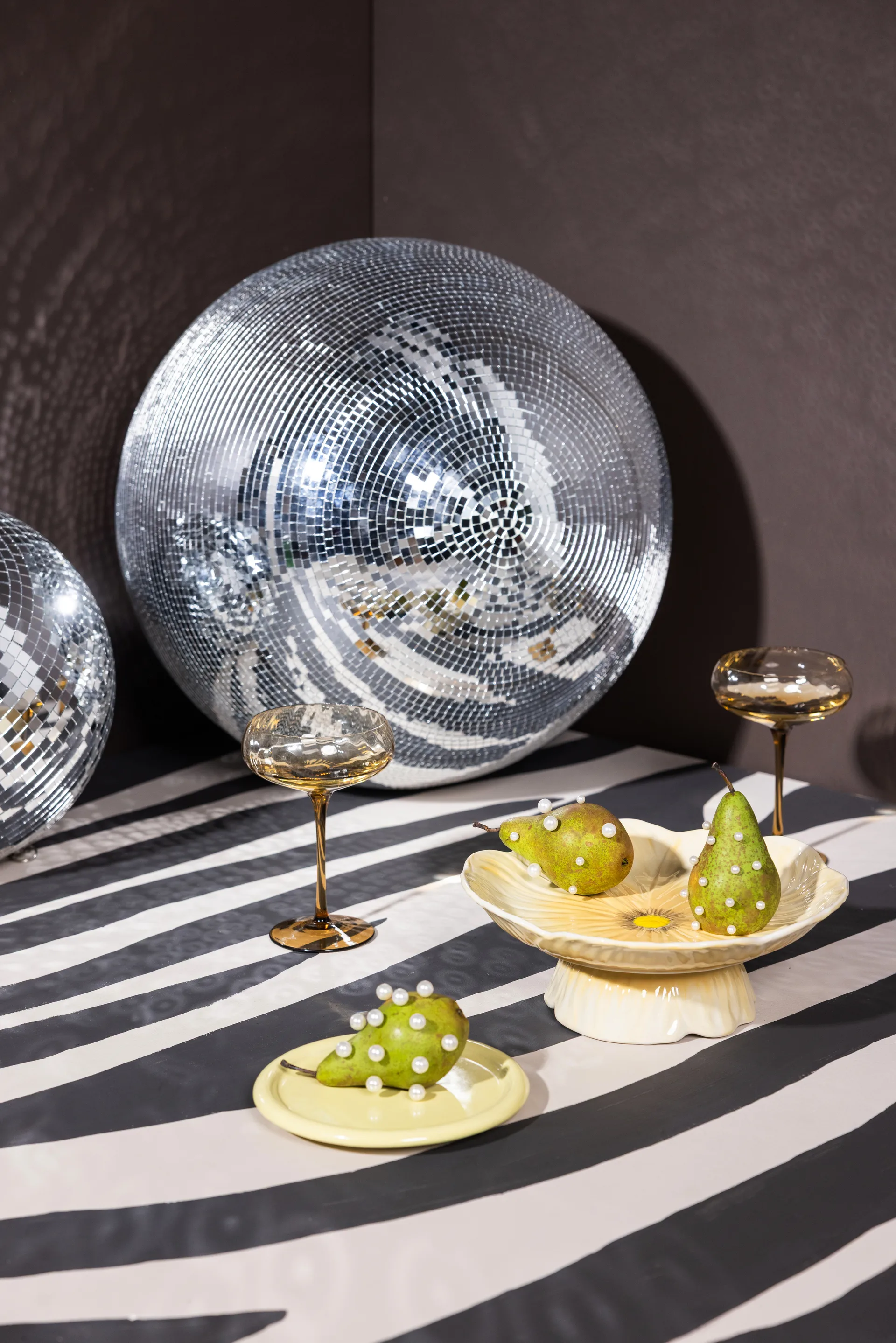 포피 케이크 스탠드 Ø26 cm, Beige Byon | 바이온