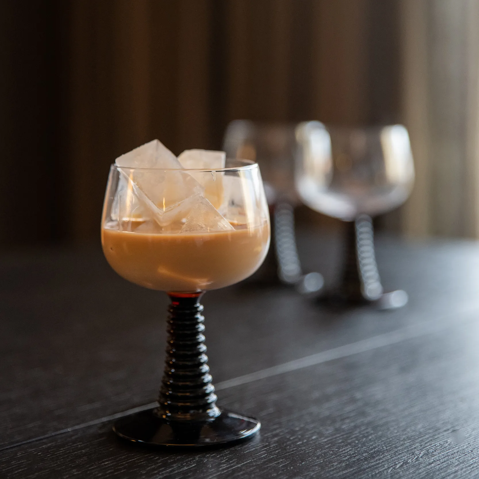 이와 와인잔, clear-brown Byon | 바이온