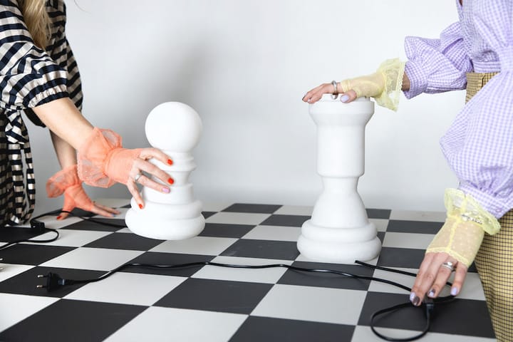 체스 Pawn 테이블램프 - White - Byon | 바이온