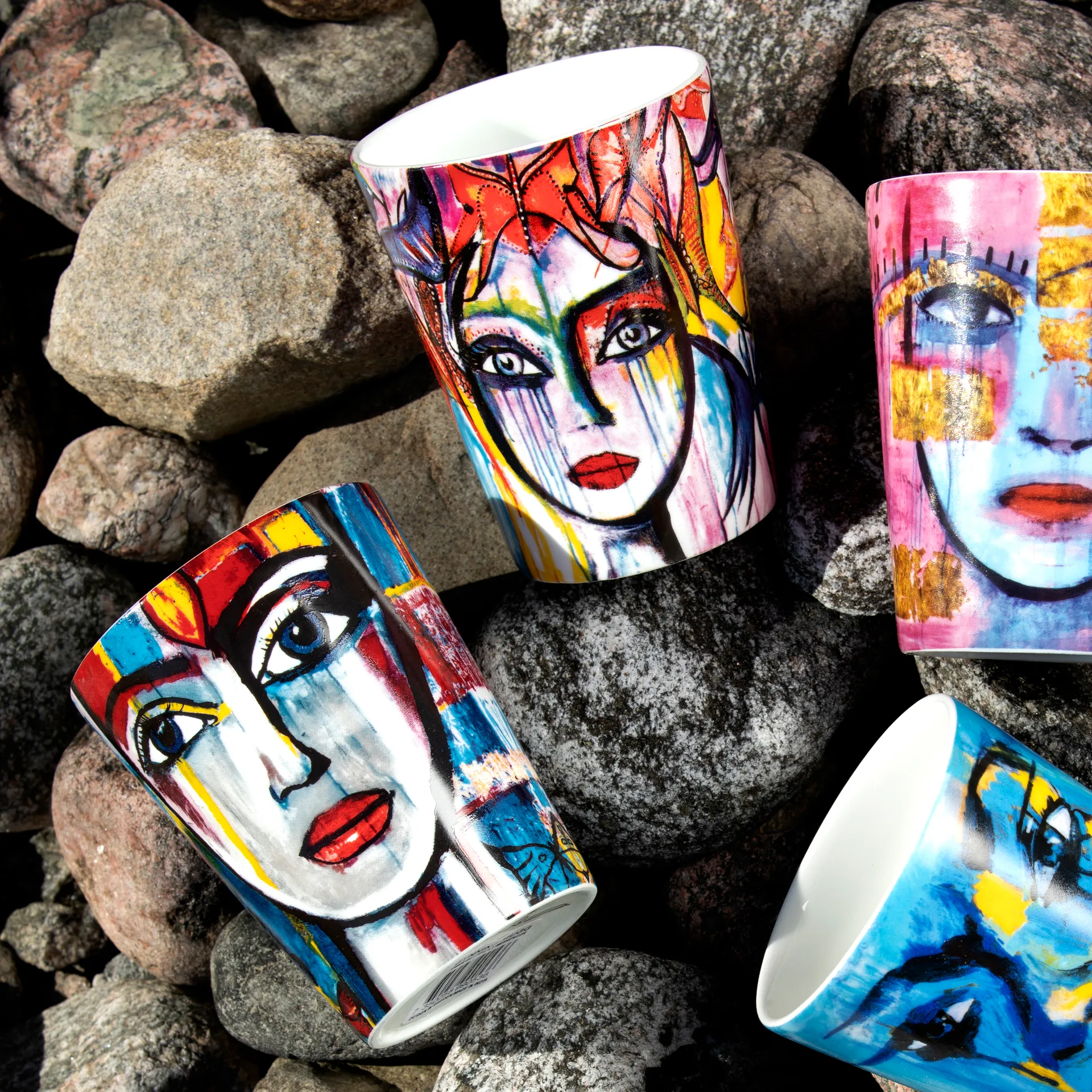 버터플라이 메신저 머그, 35 cl Carolina Gynning | 카롤리나 귀닝