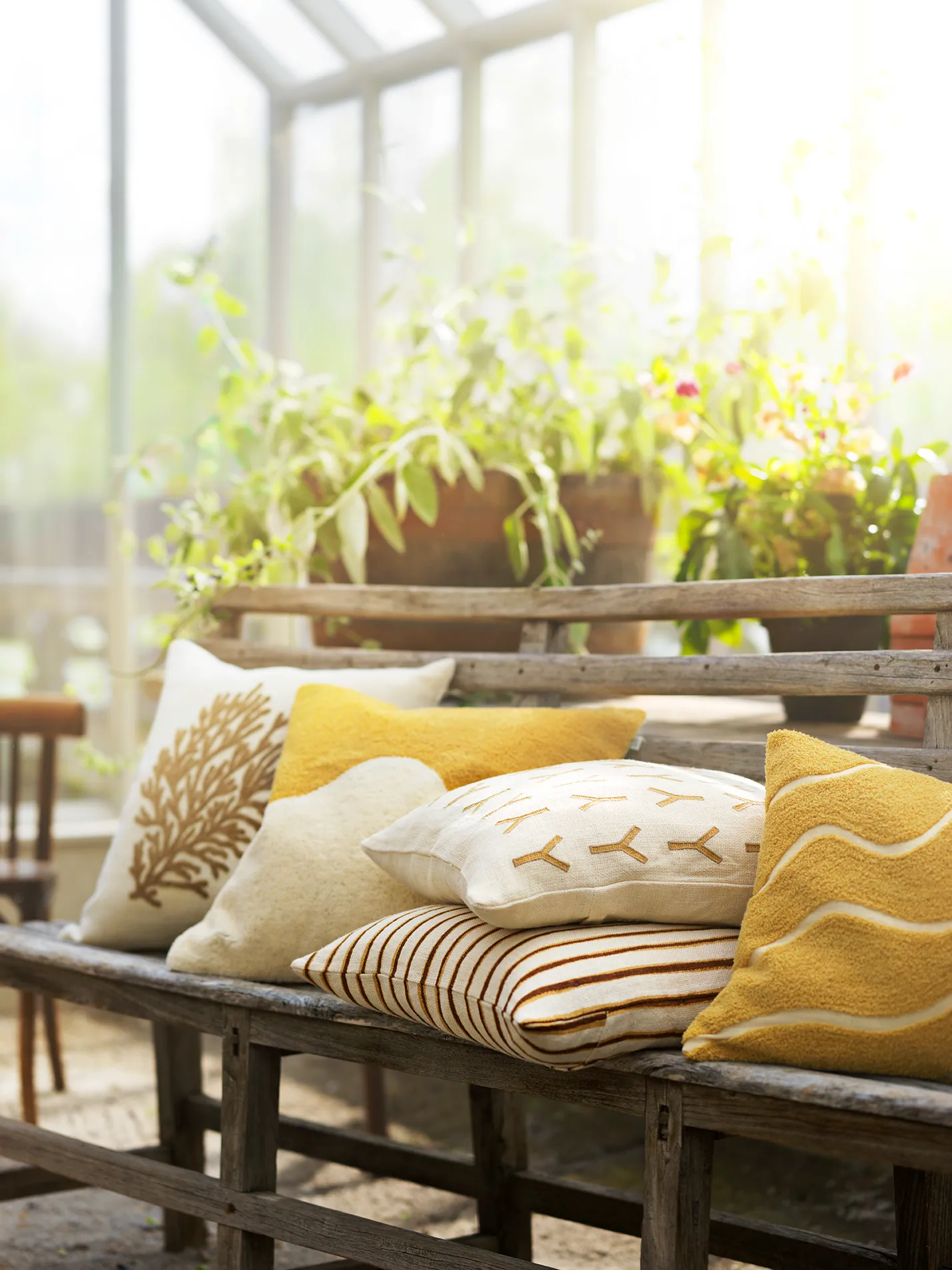 자이푸르 스트라이프 쿠션 커버 50x50 cm, Khaki-taupe Chhatwal & Jonsson | 샤트왈앤존슨