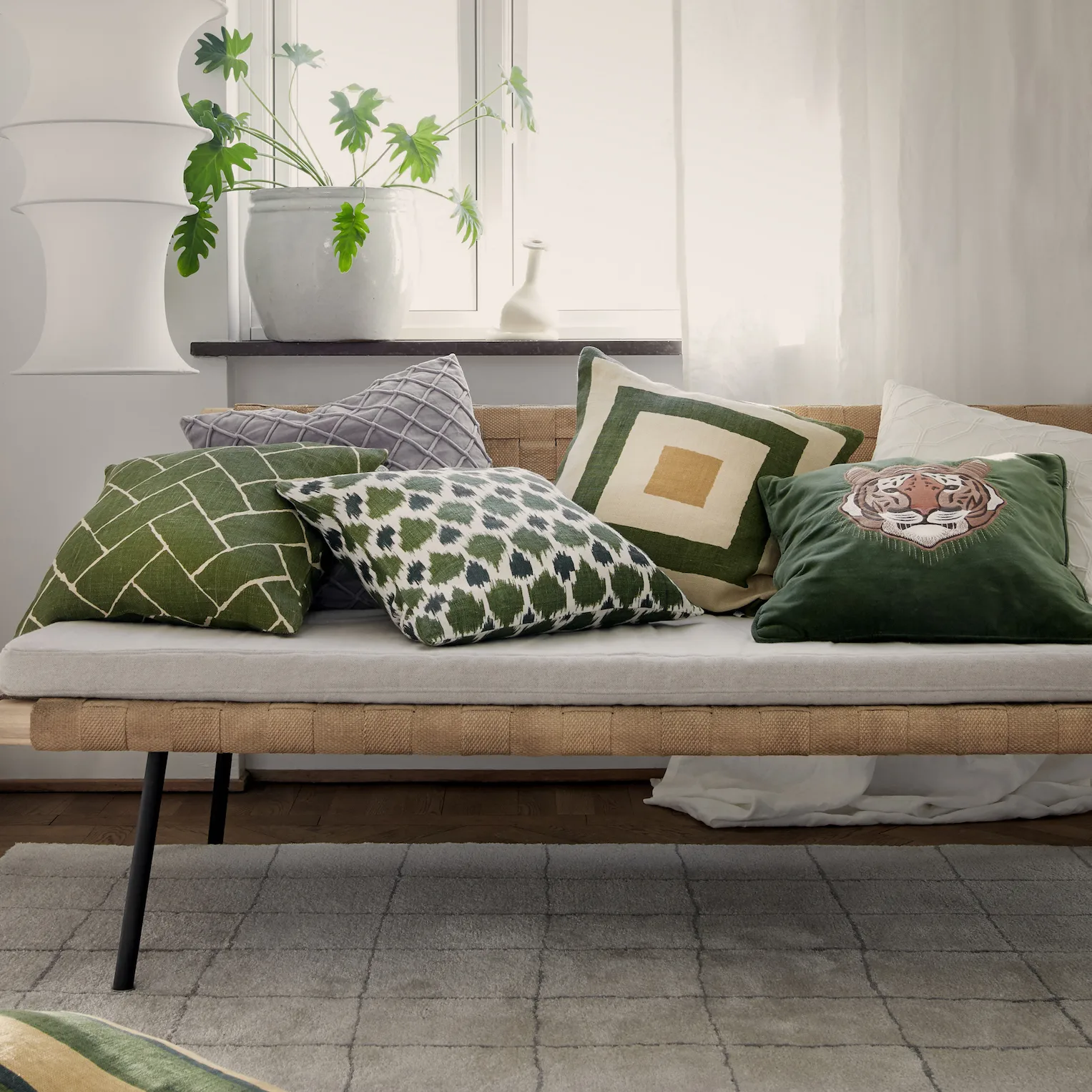 데바 베개커버 50x50 cm, Silver grey Chhatwal & Jonsson | 샤트왈앤존슨