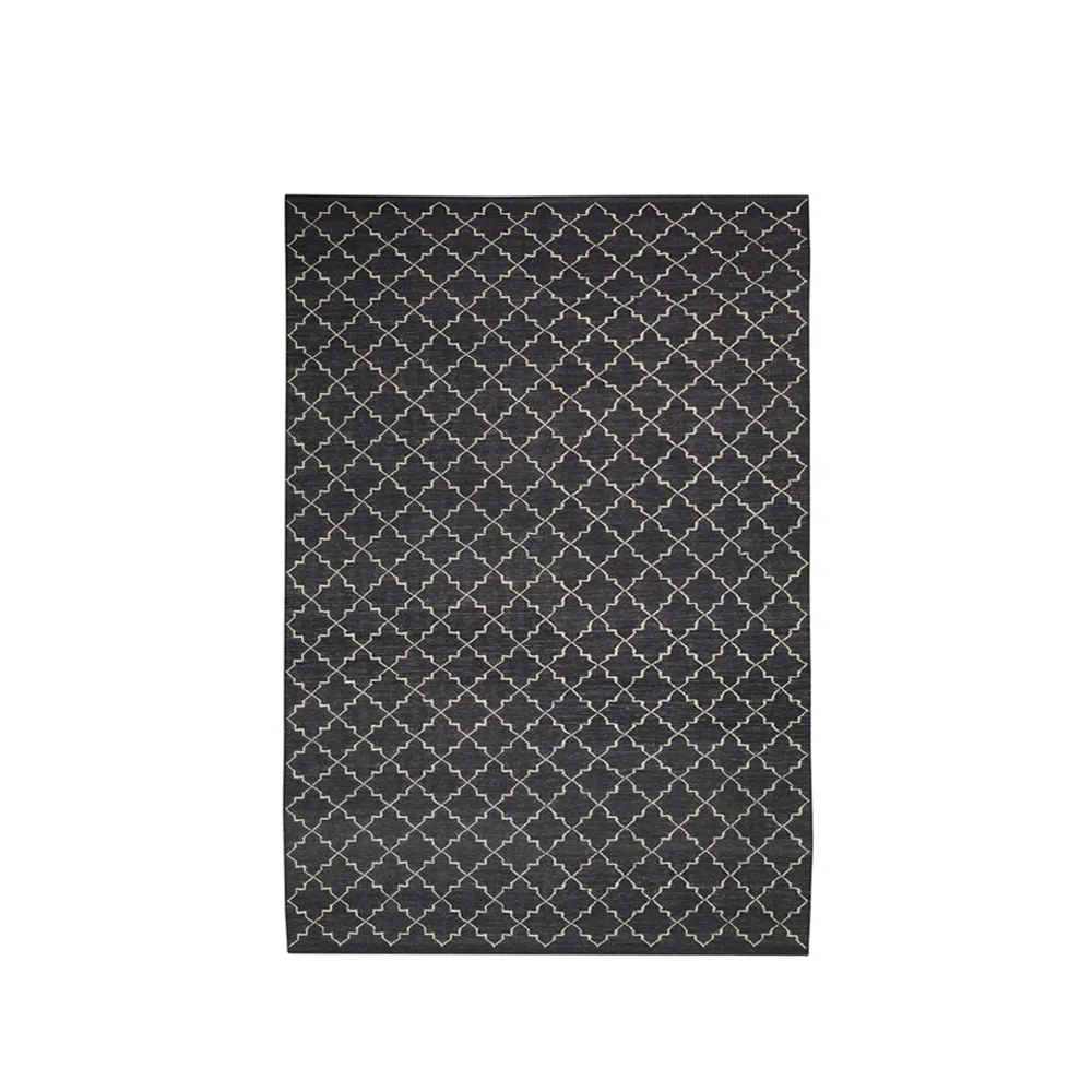 뉴 지오메트릭 러그, Dark grey/off white-180x272 cm Chhatwal & Jonsson | 샤트왈앤존슨
