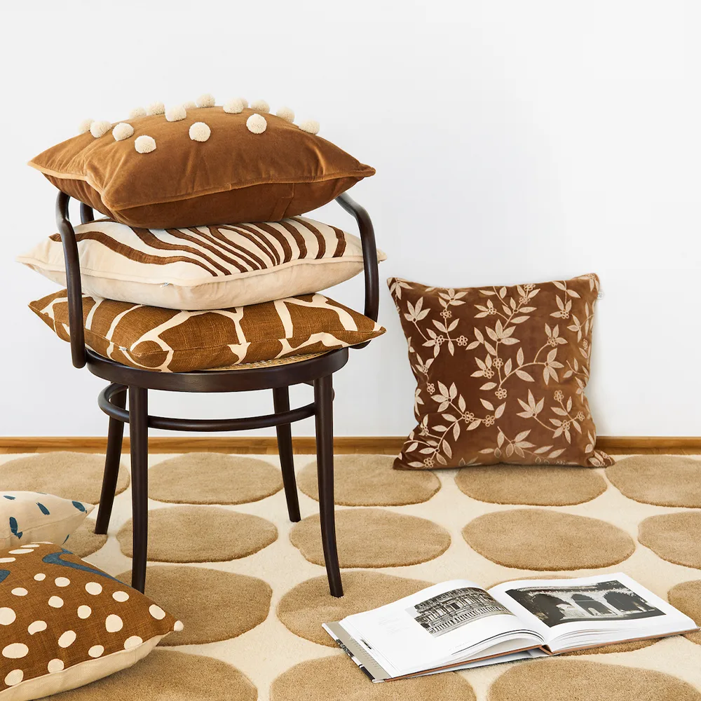 닷츠 러그, Light khaki/light beige, 180x270 cm Chhatwal & Jonsson | 샤트왈앤존슨