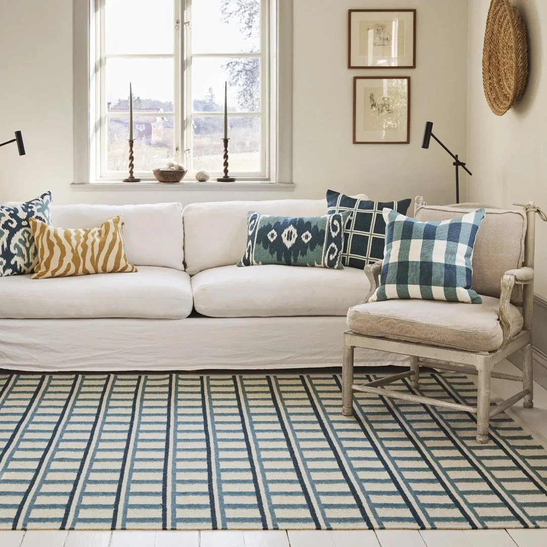 Mysore 울 러그 180x270 cm, Off white-heaven blue Chhatwal & Jonsson | 샤트왈앤존슨