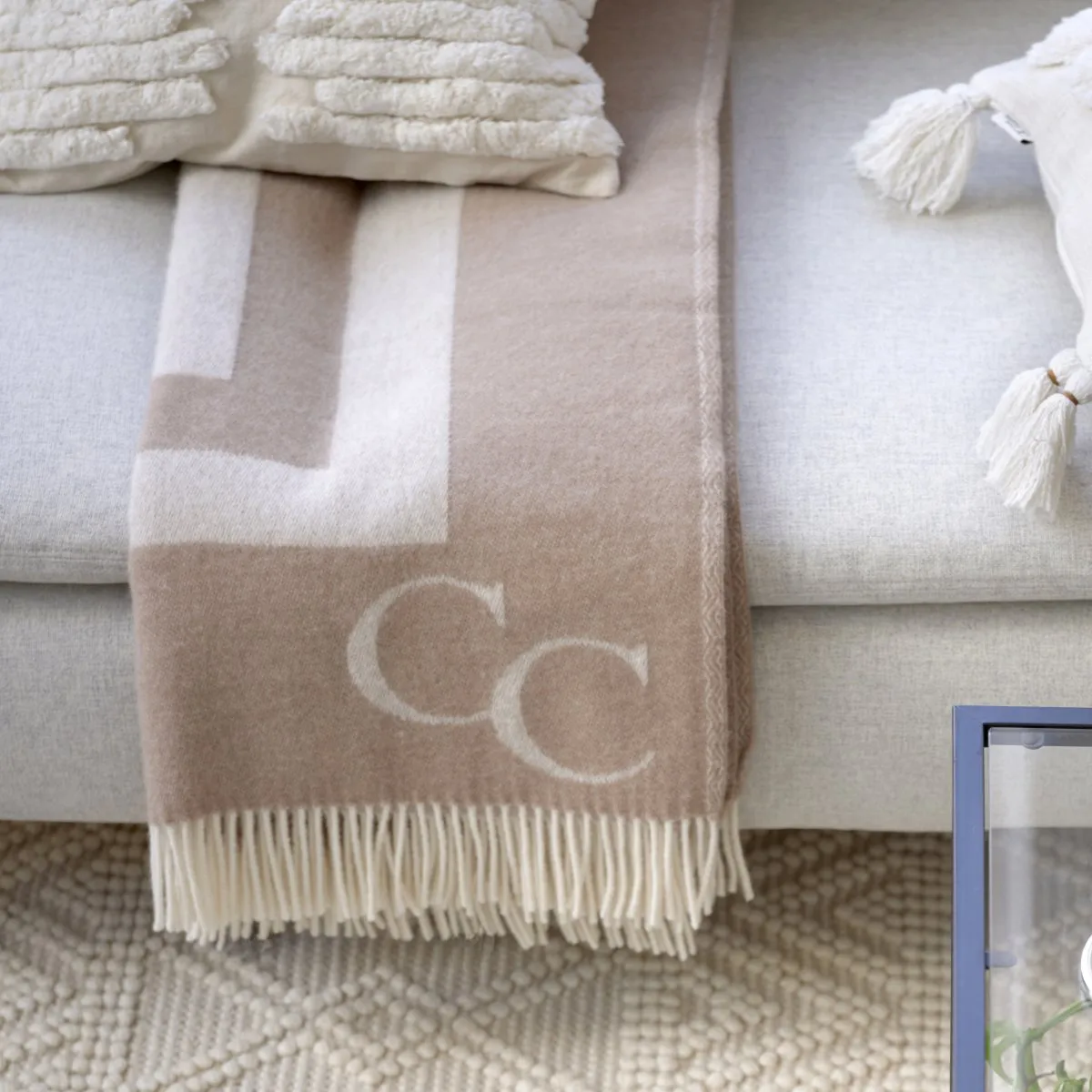 모노그램 울 스로우 130x200 cm, beige Classic Collection | 클래식 콜렉션