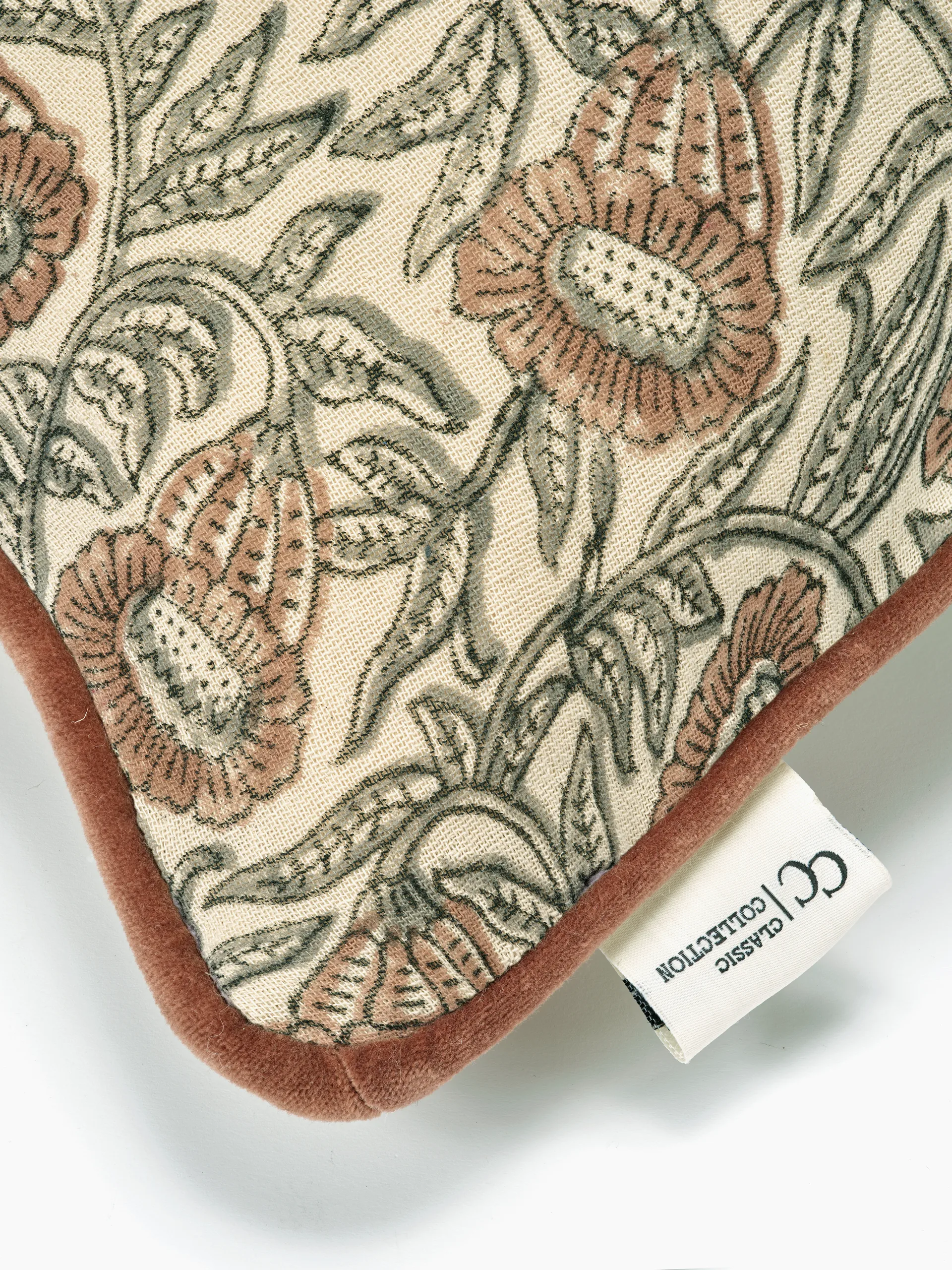 벨 쿠션 커버 50x50 cm, Mocha Classic Collection | 클래식 콜렉션