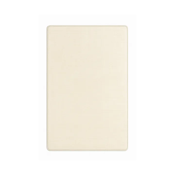 로비 오버록 스티칭 러그 - Off-white, 140x200 cm - Classic Collection | 클래식 콜렉션