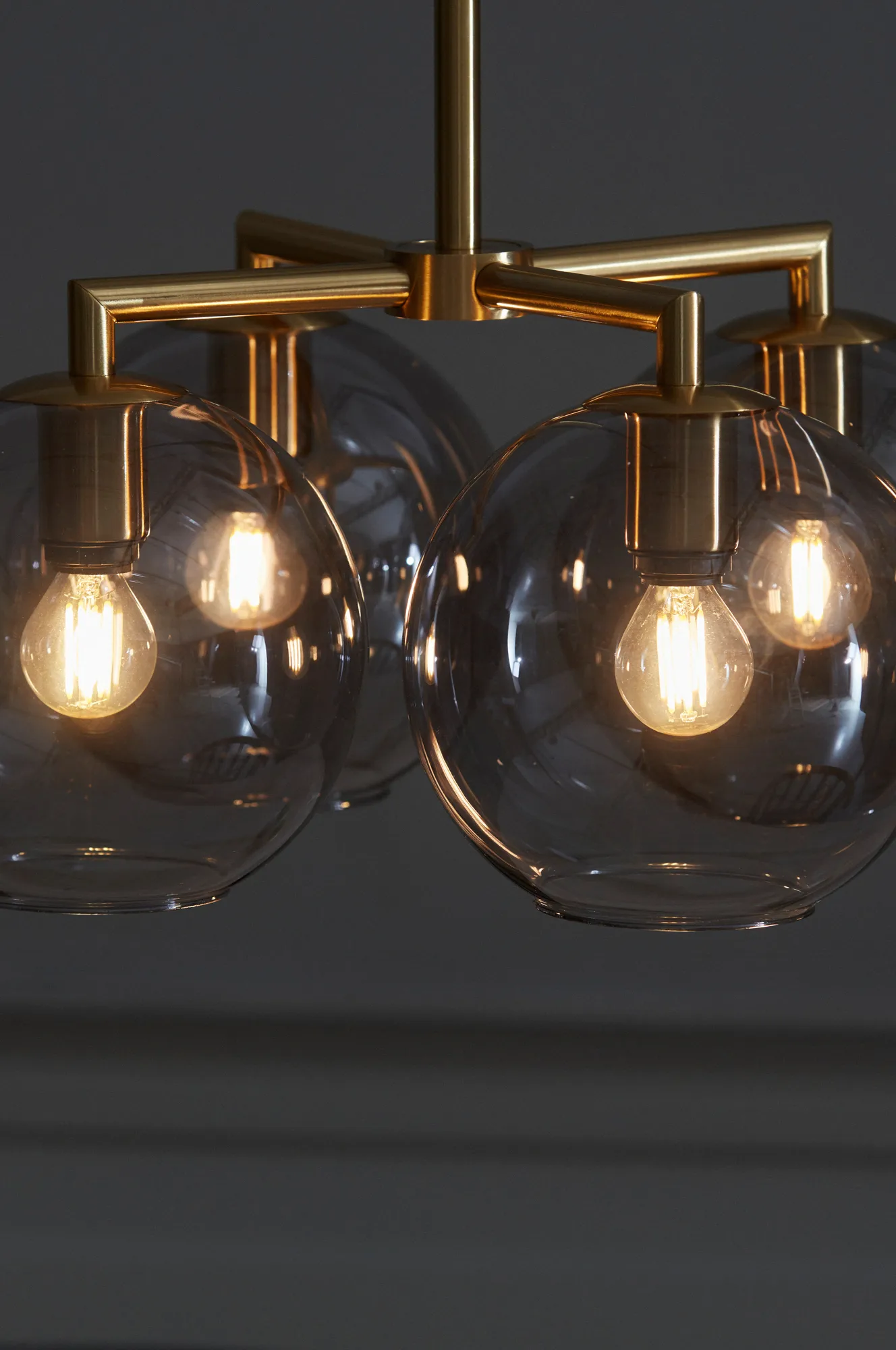 튜어 펜던트 조명 30 cm, brass-smoke coloured glass CO Bankeryd | 케어오브뱅커리드