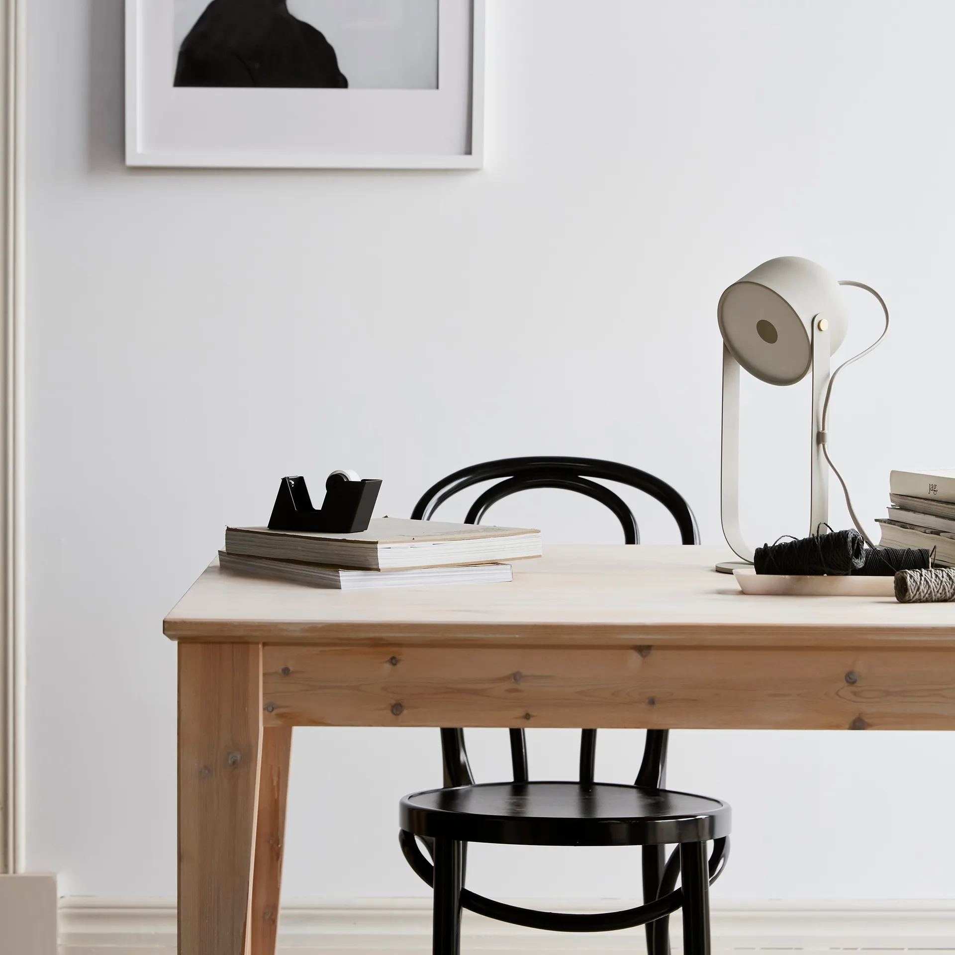 Svejk 13 테이블 조명, Beige-brass CO Bankeryd | 케어오브뱅커리드