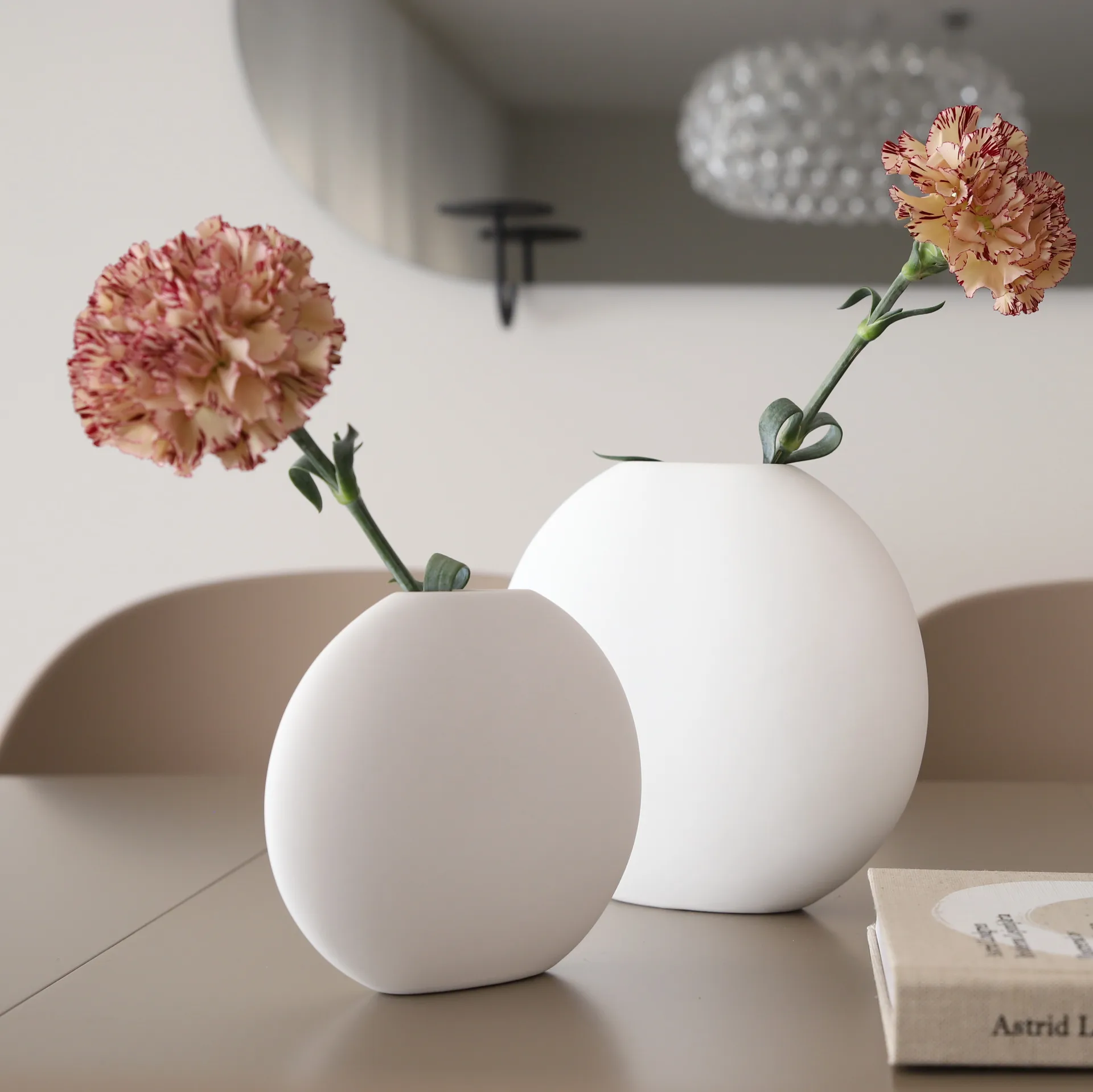파스티유 화병 20 cm, White Cooee Design | 쿠이디자인