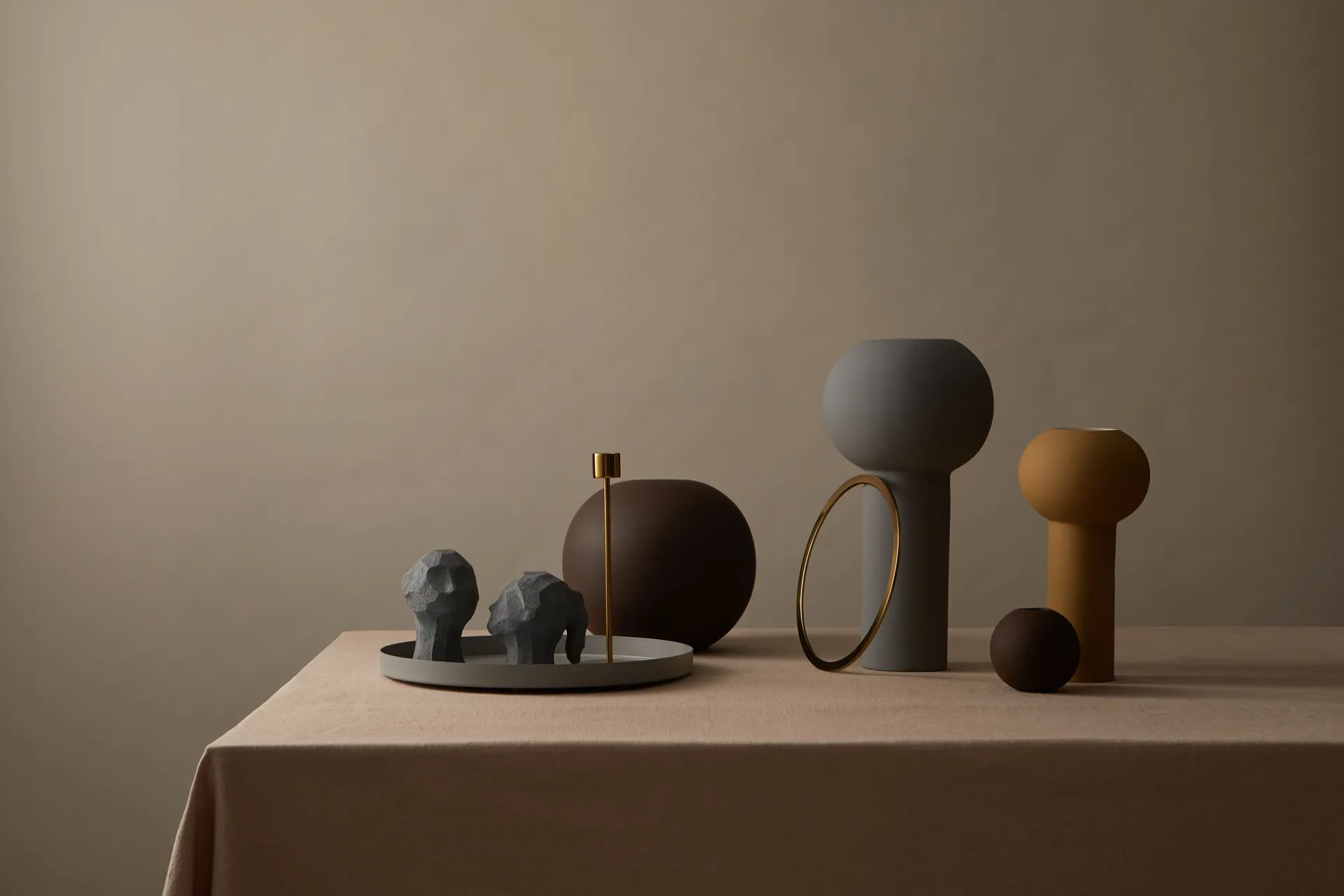 쿠이 트레이 30 cm rund, grey Cooee Design | 쿠이디자인