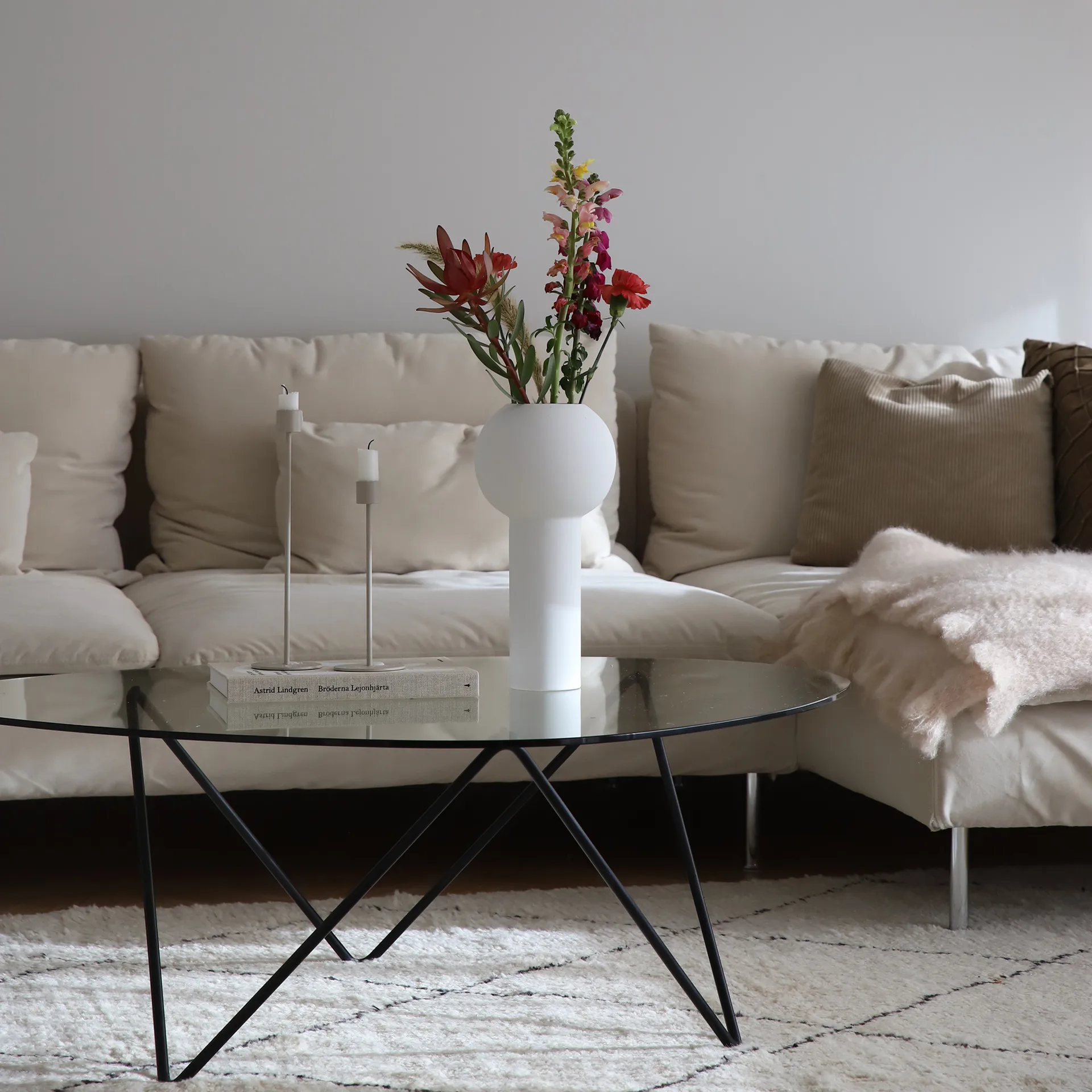 필라 화병 32 cm, White Cooee Design | 쿠이디자인