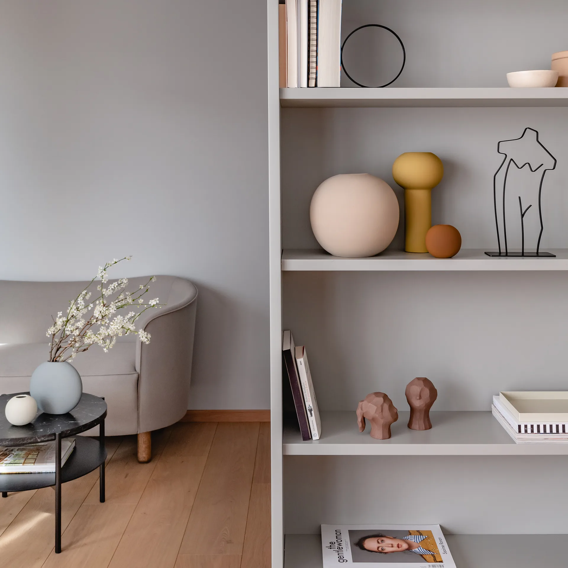Benedict and Amal 조각 장식품, earth Cooee Design | 쿠이디자인