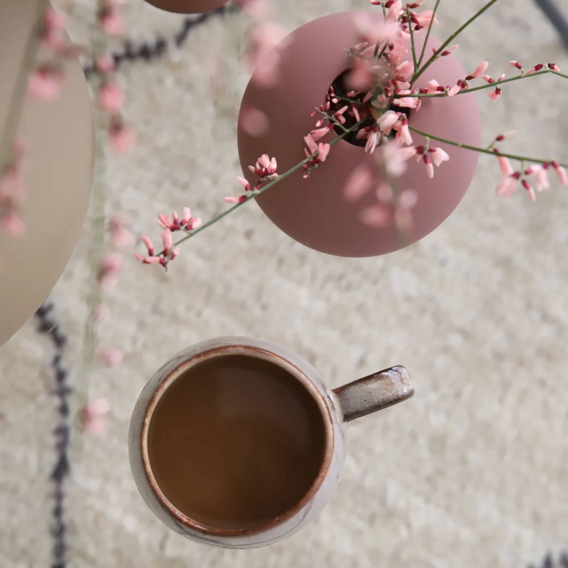 볼 화병 cinder rose, 8 cm Cooee Design | 쿠이디자인