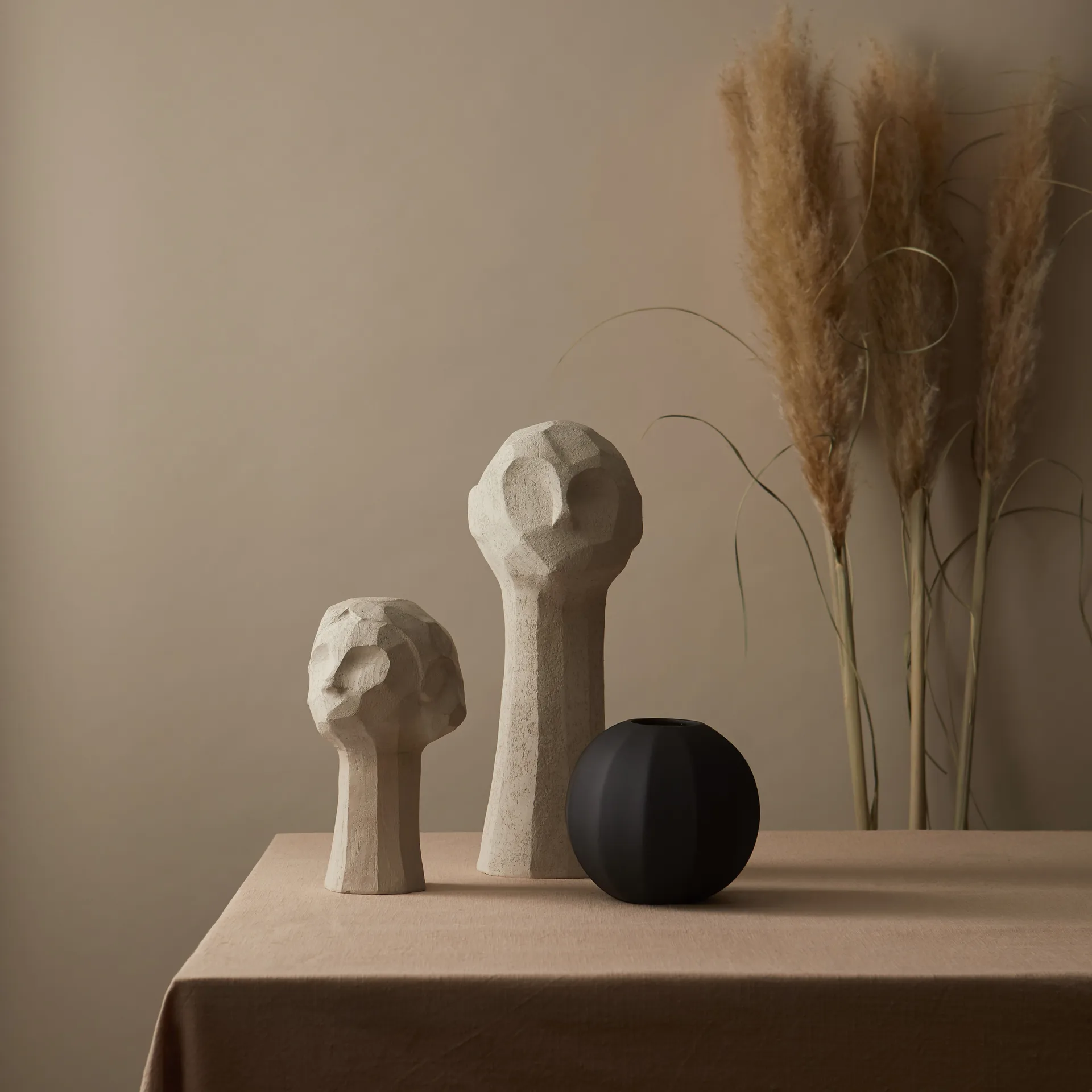 아다모 조각 장식품, Limestone Cooee Design | 쿠이디자인