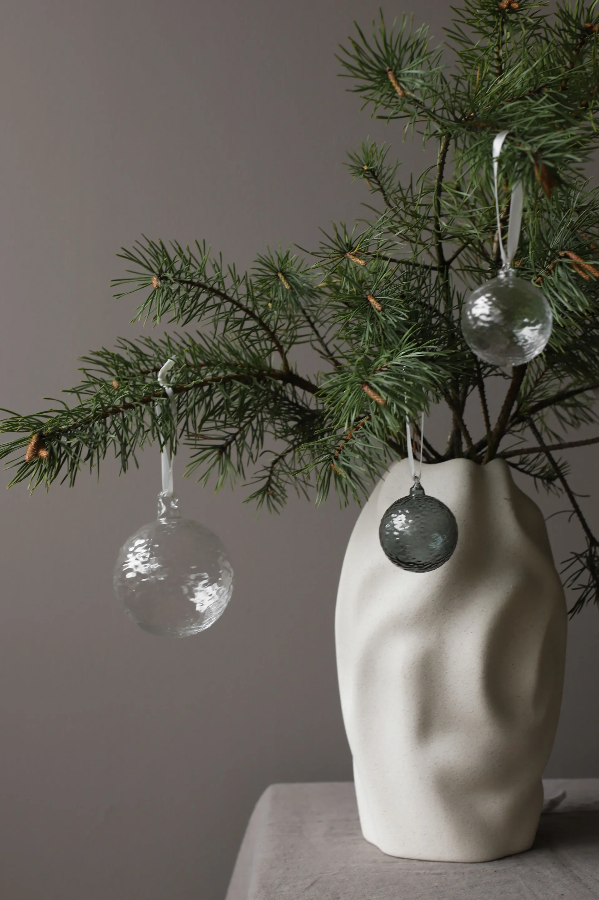 그라이 Marble 크리스마스 바우블 Ø5 cm 4개 세트, Clear Cooee Design | 쿠이디자인