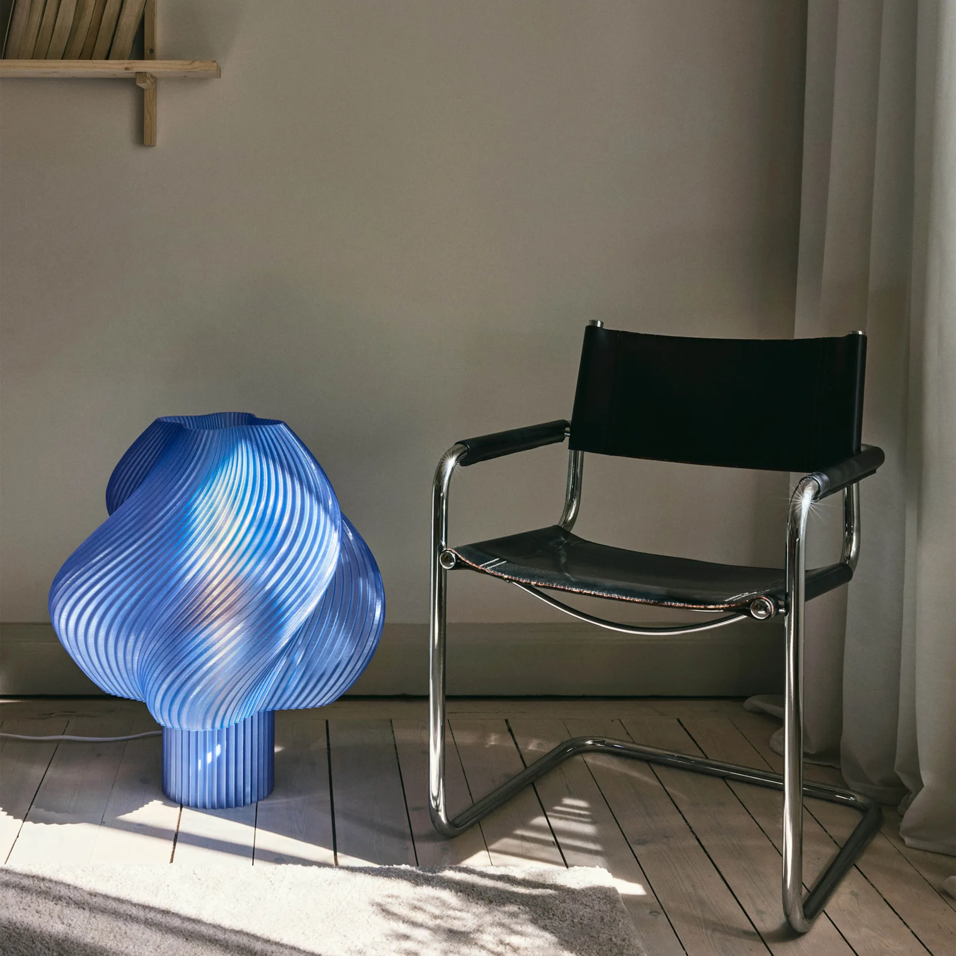 소프트 서브 플로어 조명, Blueberry Sorbet, Mega, 63 cm Crème Atelier