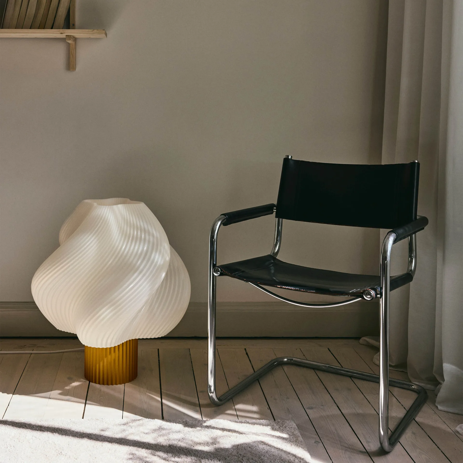 소프트 서브 플로어 조명, Cloudberry, Mega, 63 cm Crème Atelier