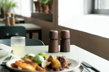 스톡홀름 향신료 그라인더 - Natural, Fsc Walnut, 11 cm - Crushgrind
