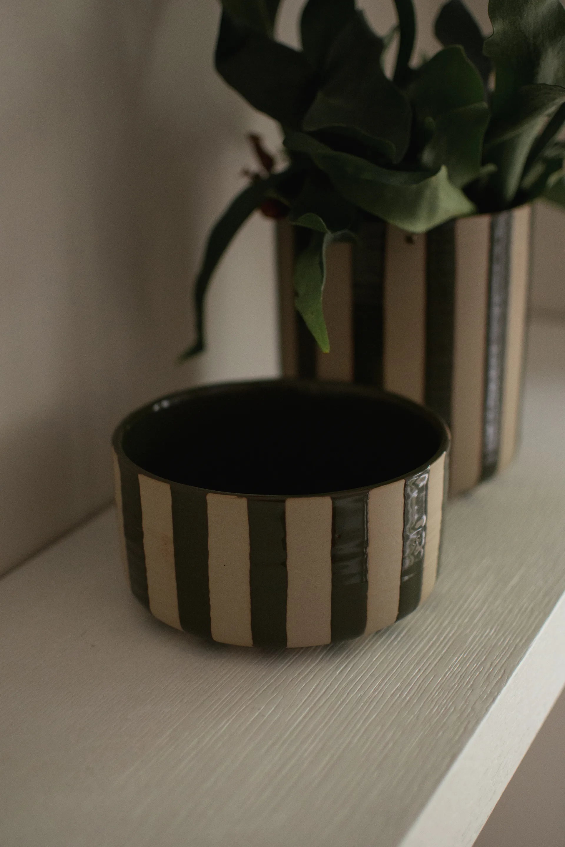 라인 장식 보울 Ø16 cm, Stripe Green DBKD | 디비케이디