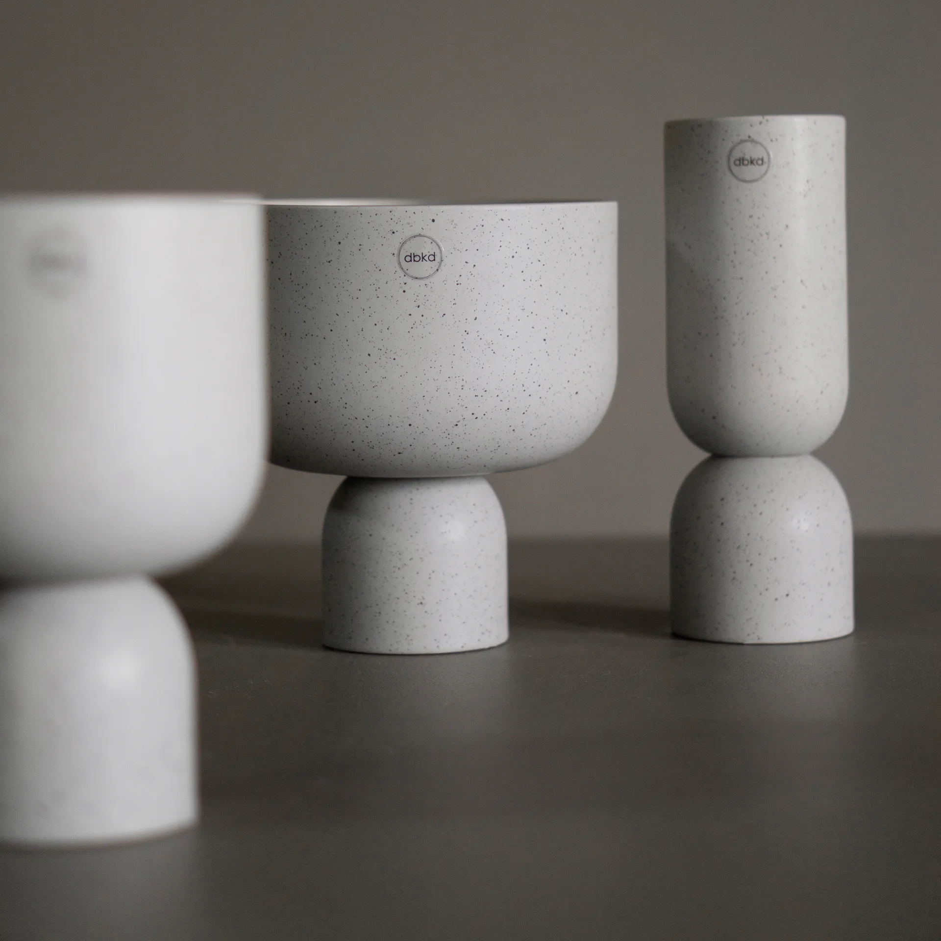 포스트 화분 Ø18 cm, mole dot DBKD | 디비케이디