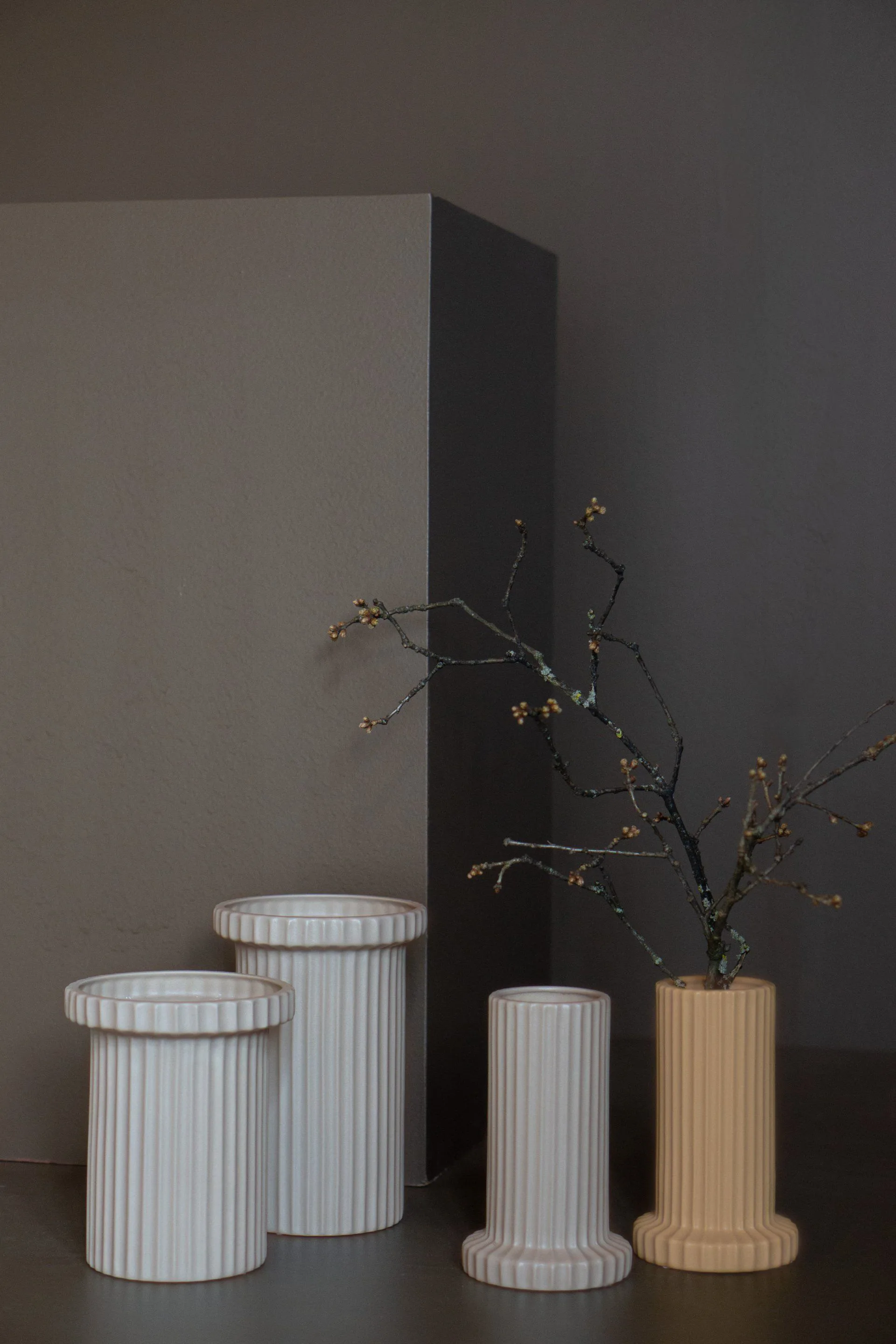 스트라이프 화분 라지 22 cm, Sandy mole DBKD | 디비케이디