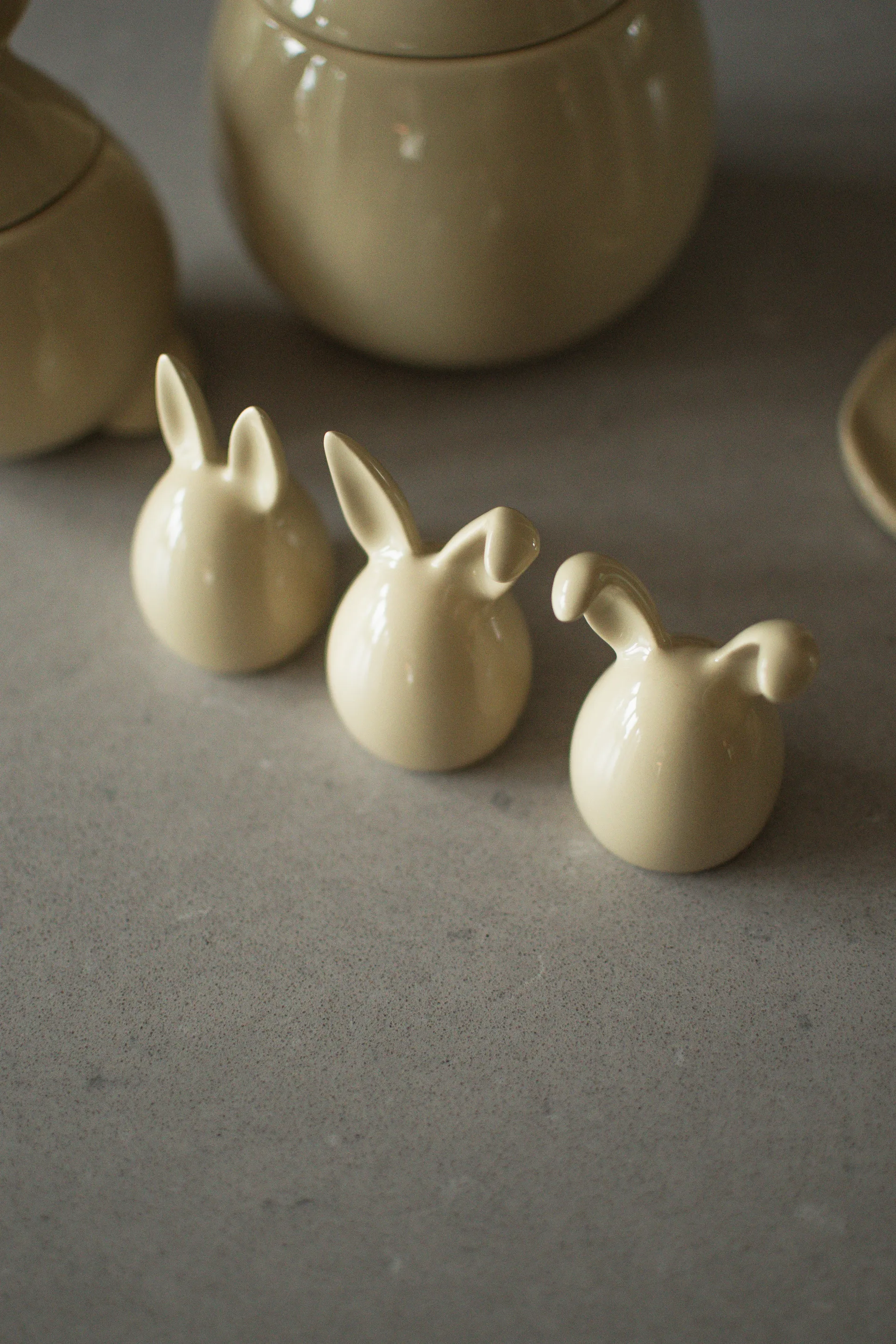 세 쌍둥이 부활절 토끼 3개 세트, Shiny yellow DBKD | 디비케이디