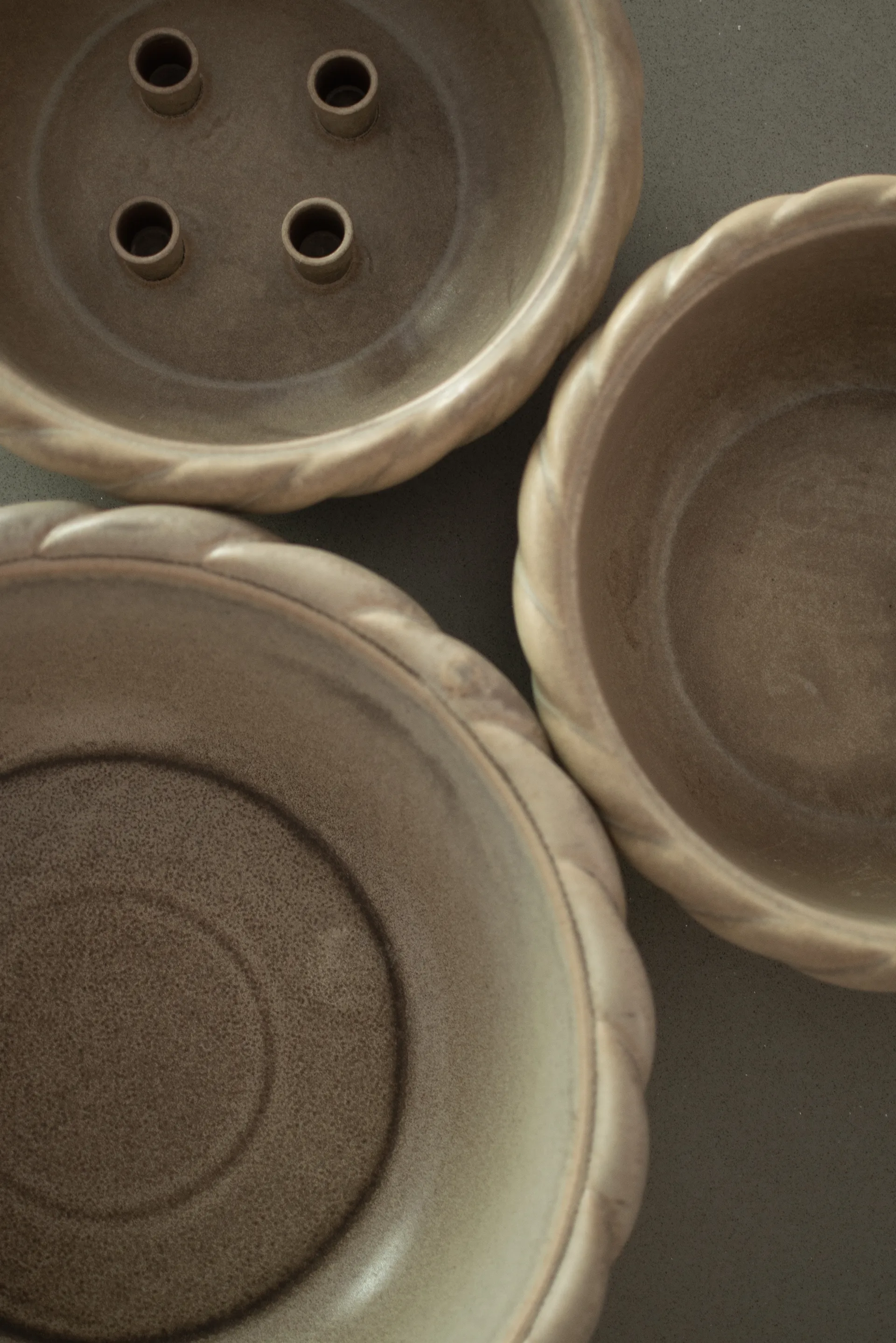 트와인 플레이트 캔들스틱 Ø30 cm, Beige DBKD | 디비케이디