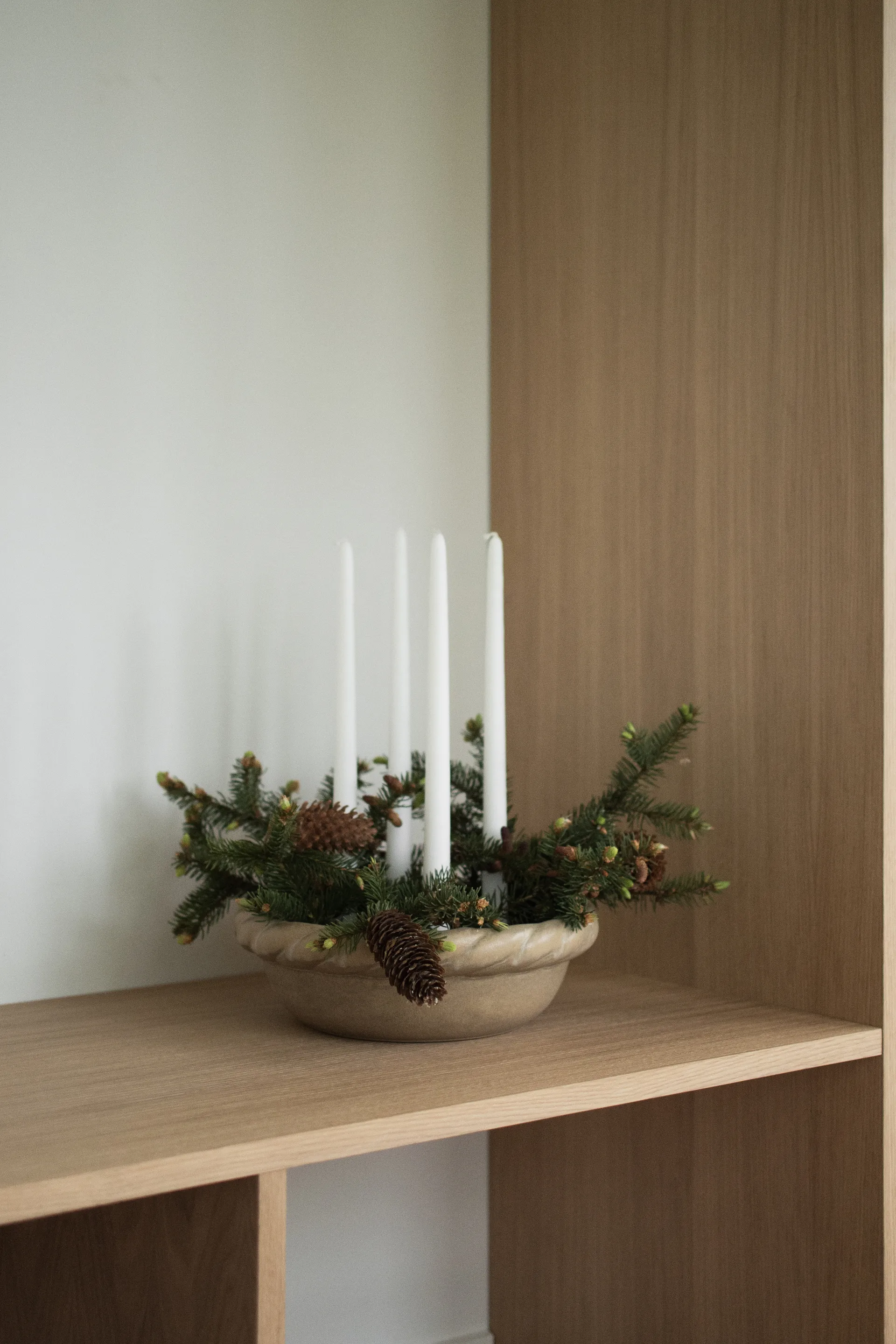 트와인 플레이트 캔들스틱 Ø30 cm, Beige DBKD | 디비케이디