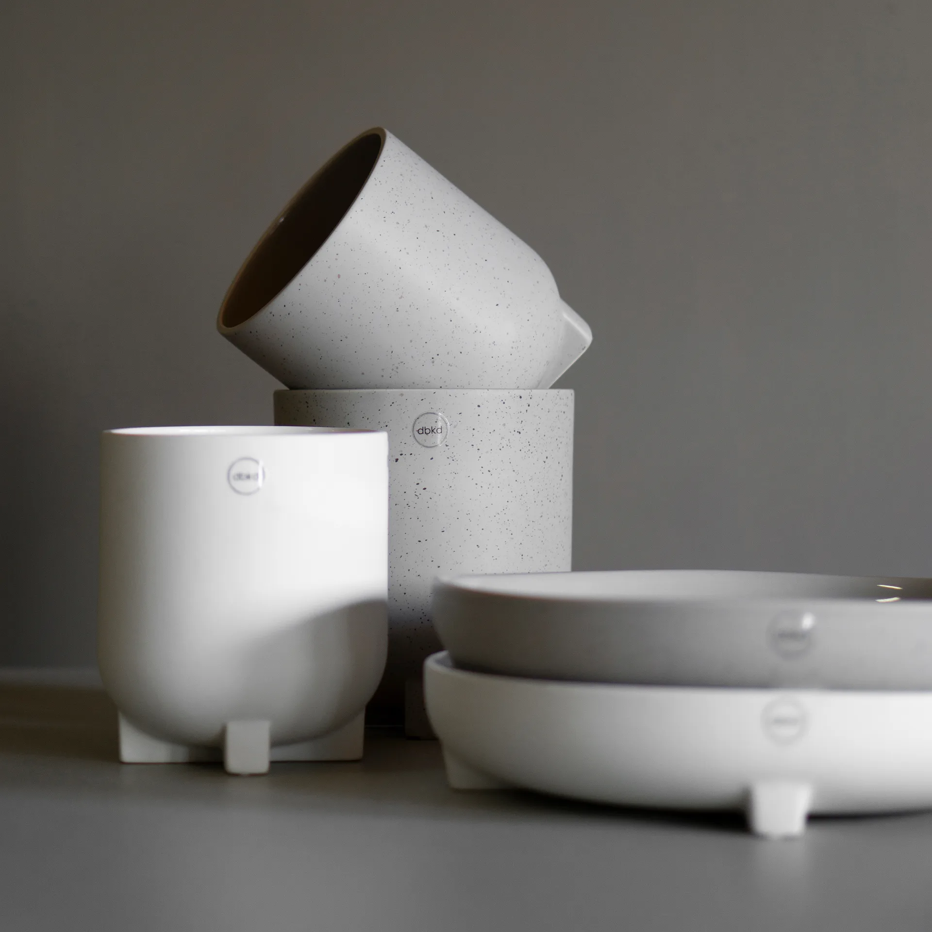 플러스 접시 Ø30 cm, white DBKD | 디비케이디