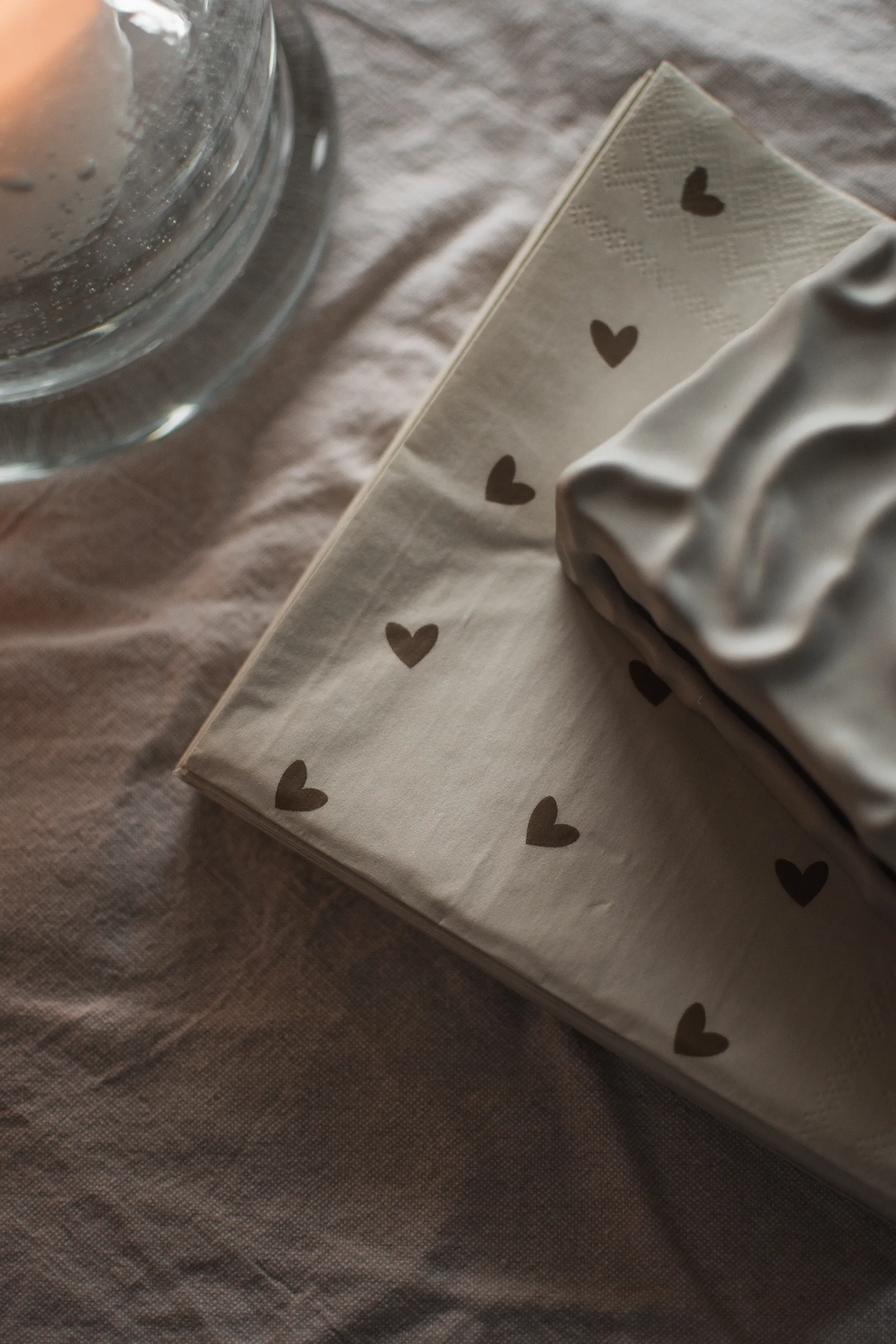 하트 페이퍼 냅킨 33x33 cm 20개 세트, Brown-beige DBKD | 디비케이디