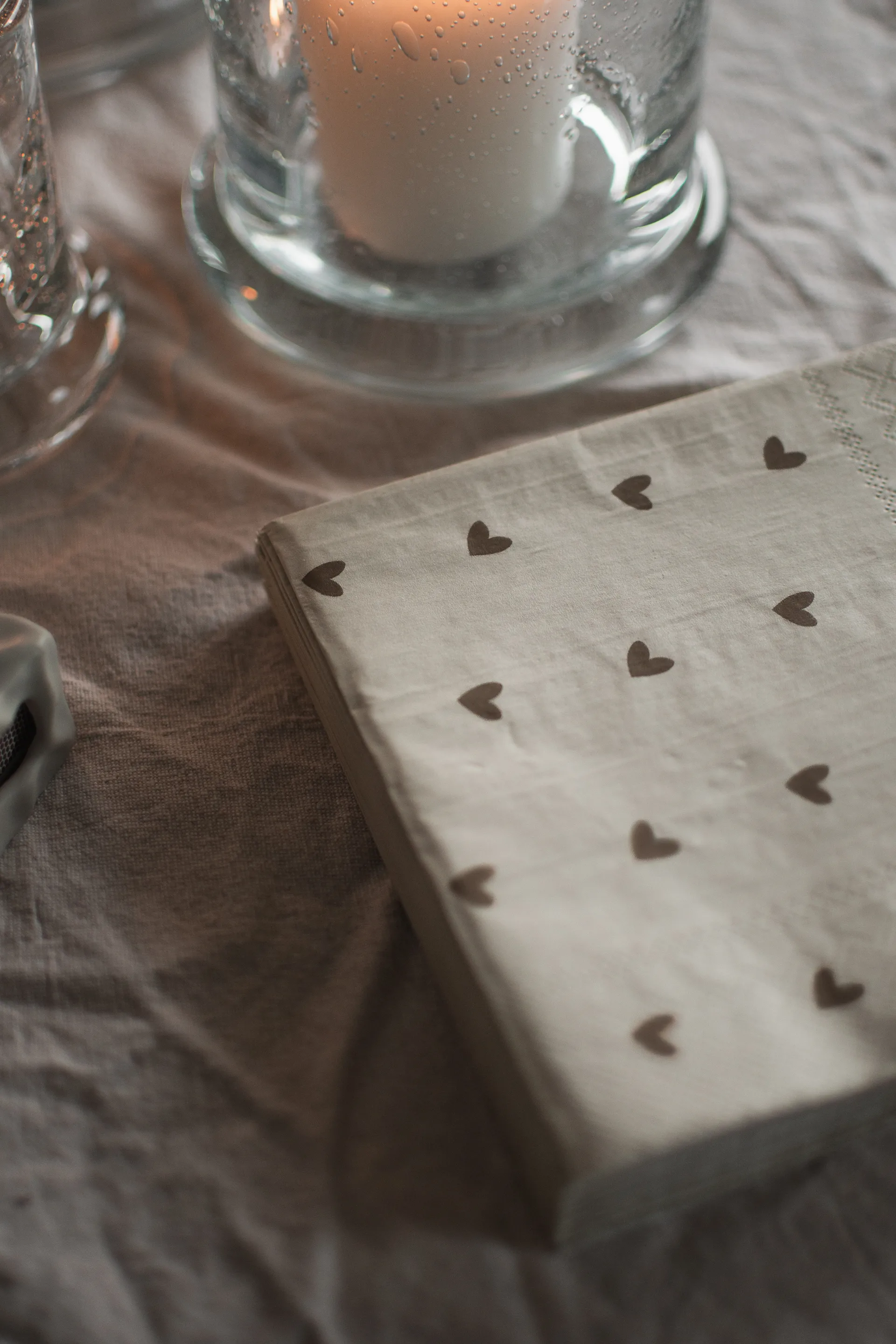 하트 페이퍼 냅킨 33x33 cm 20개 세트, Brown-beige DBKD | 디비케이디