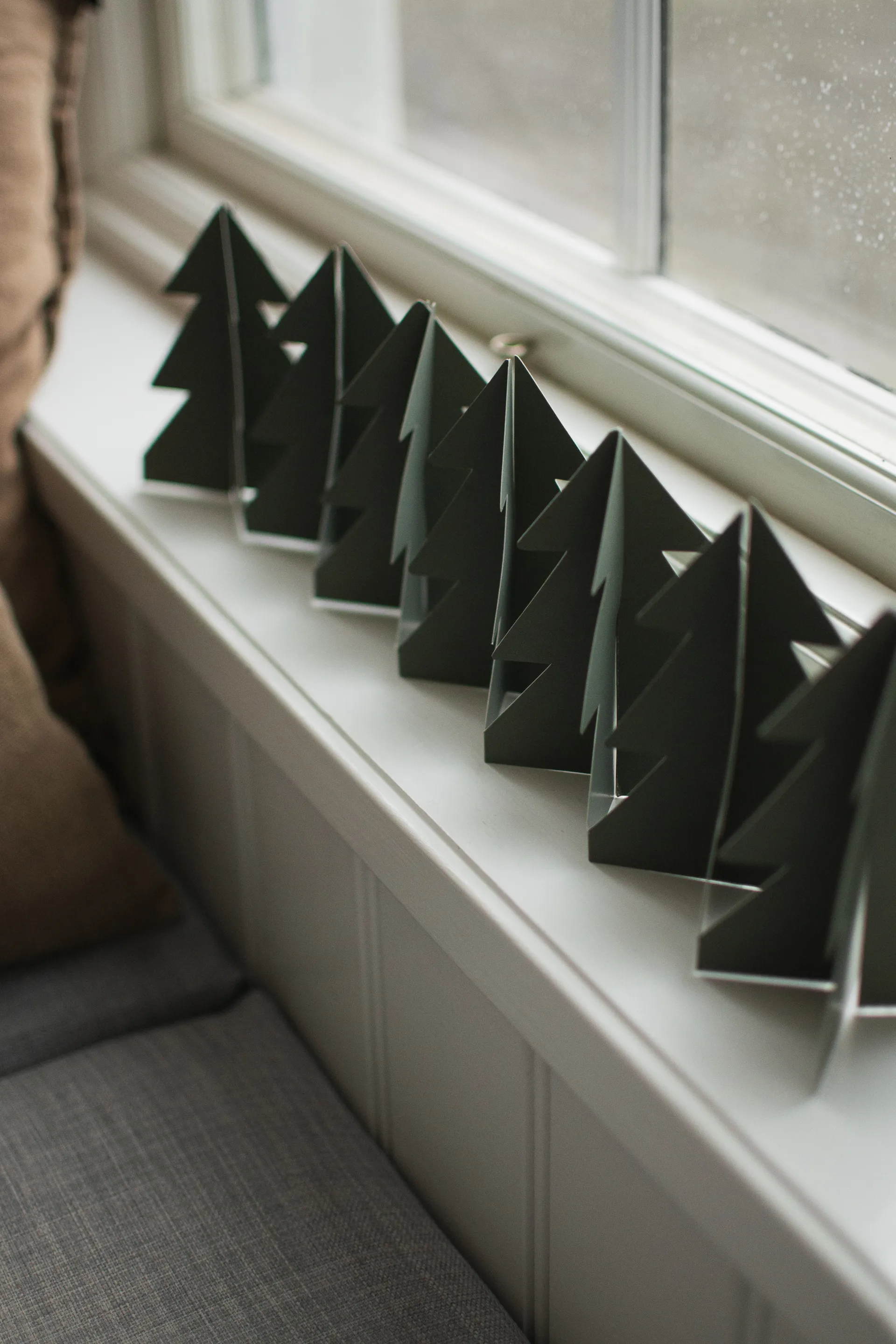 트리 인 어 로우 장식 60 cm, Green DBKD | 디비케이디