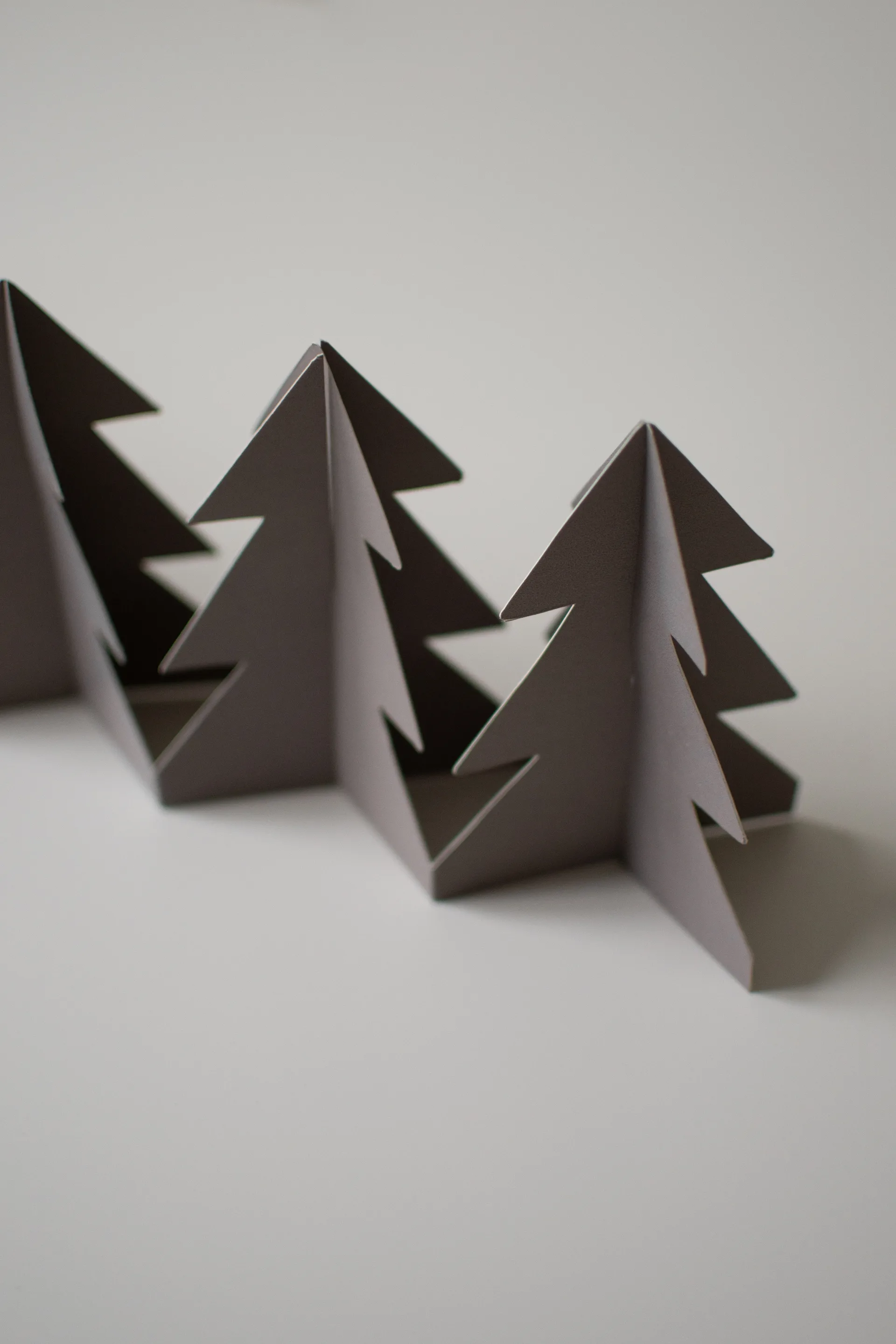 트리 인 어 로우 장식 60 cm, Mole DBKD | 디비케이디