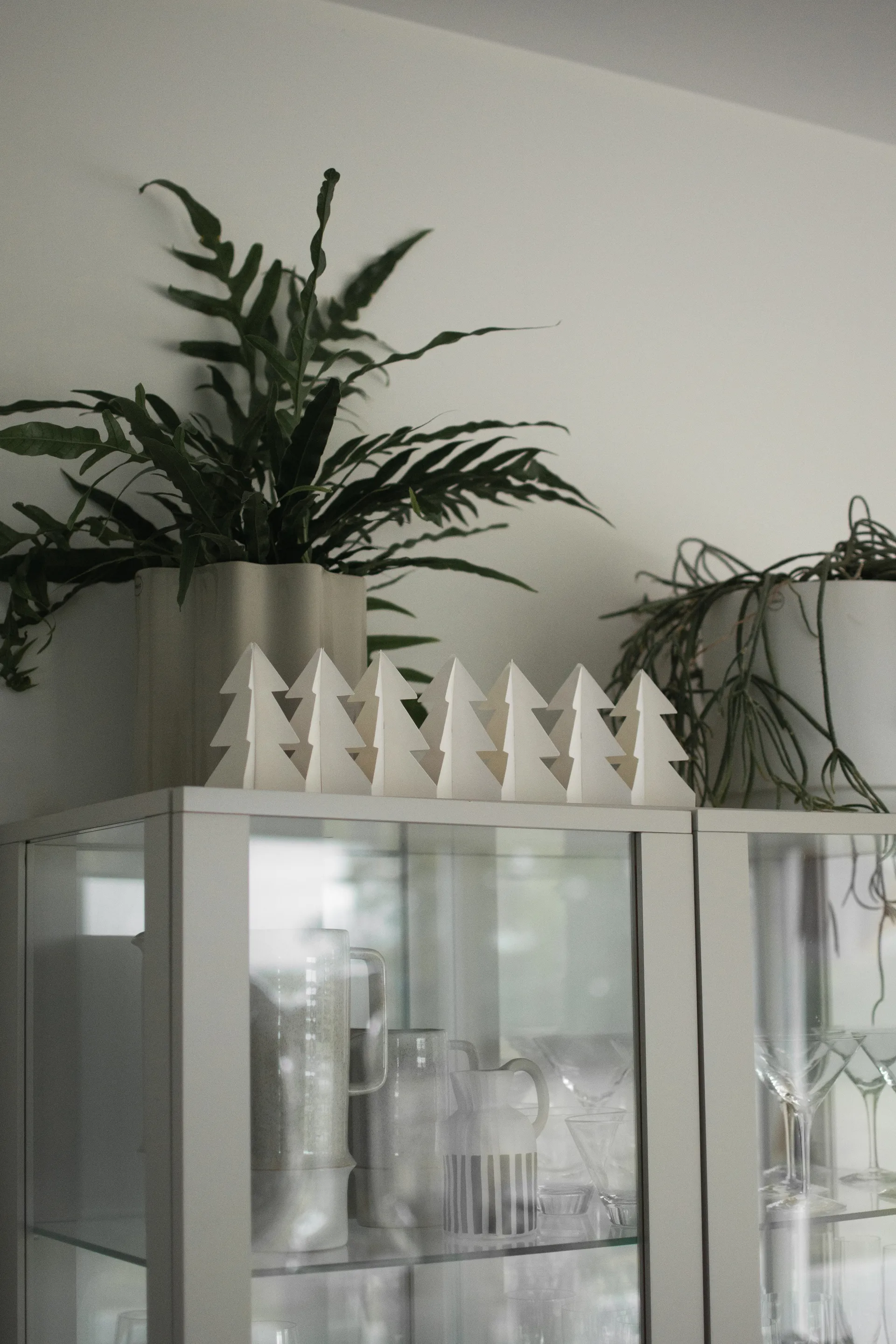 트리 인 어 로우 장식 60 cm, White DBKD | 디비케이디