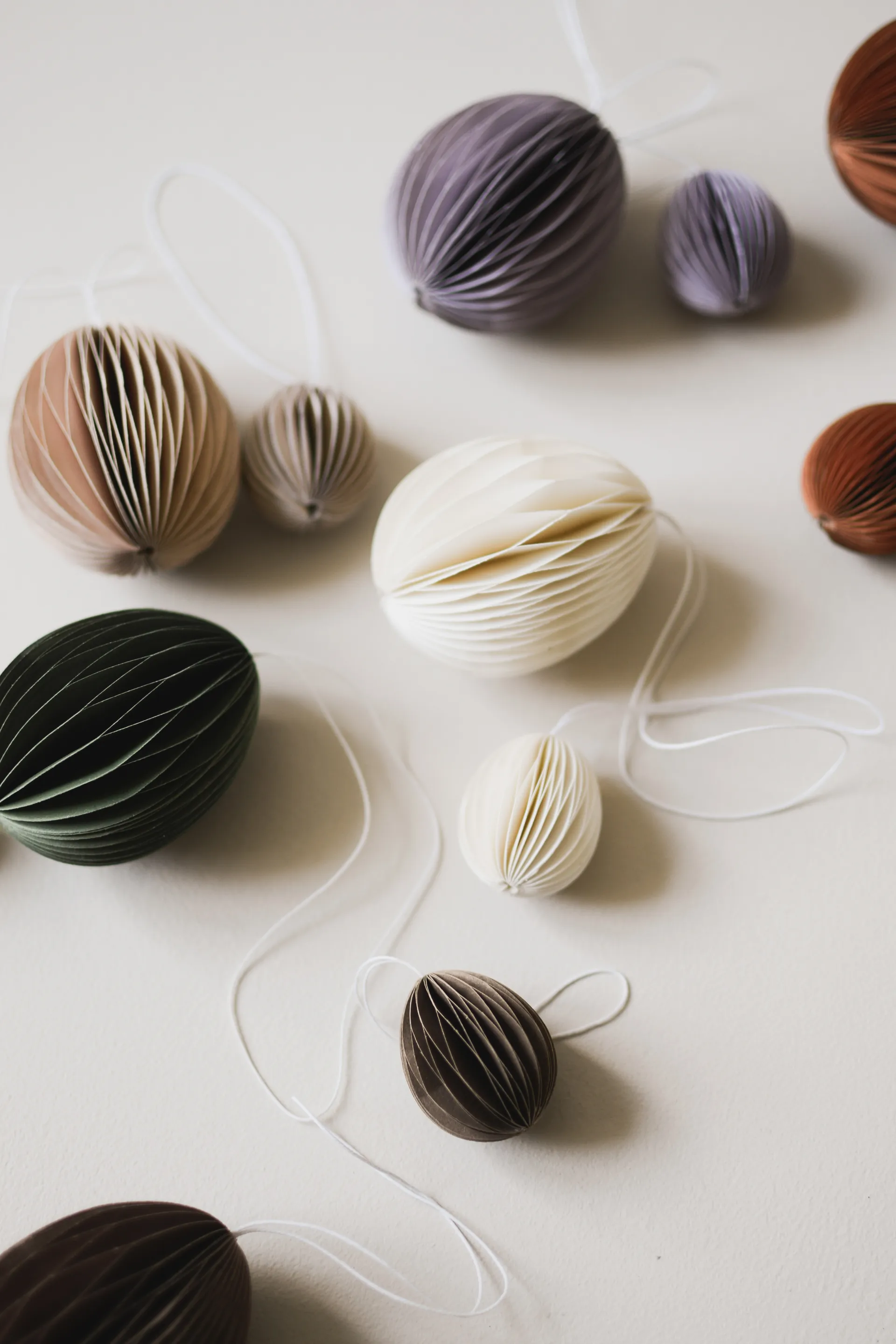 오보이드 이스터 데코레이션 페이퍼 7 cm, Sand DBKD | 디비케이디