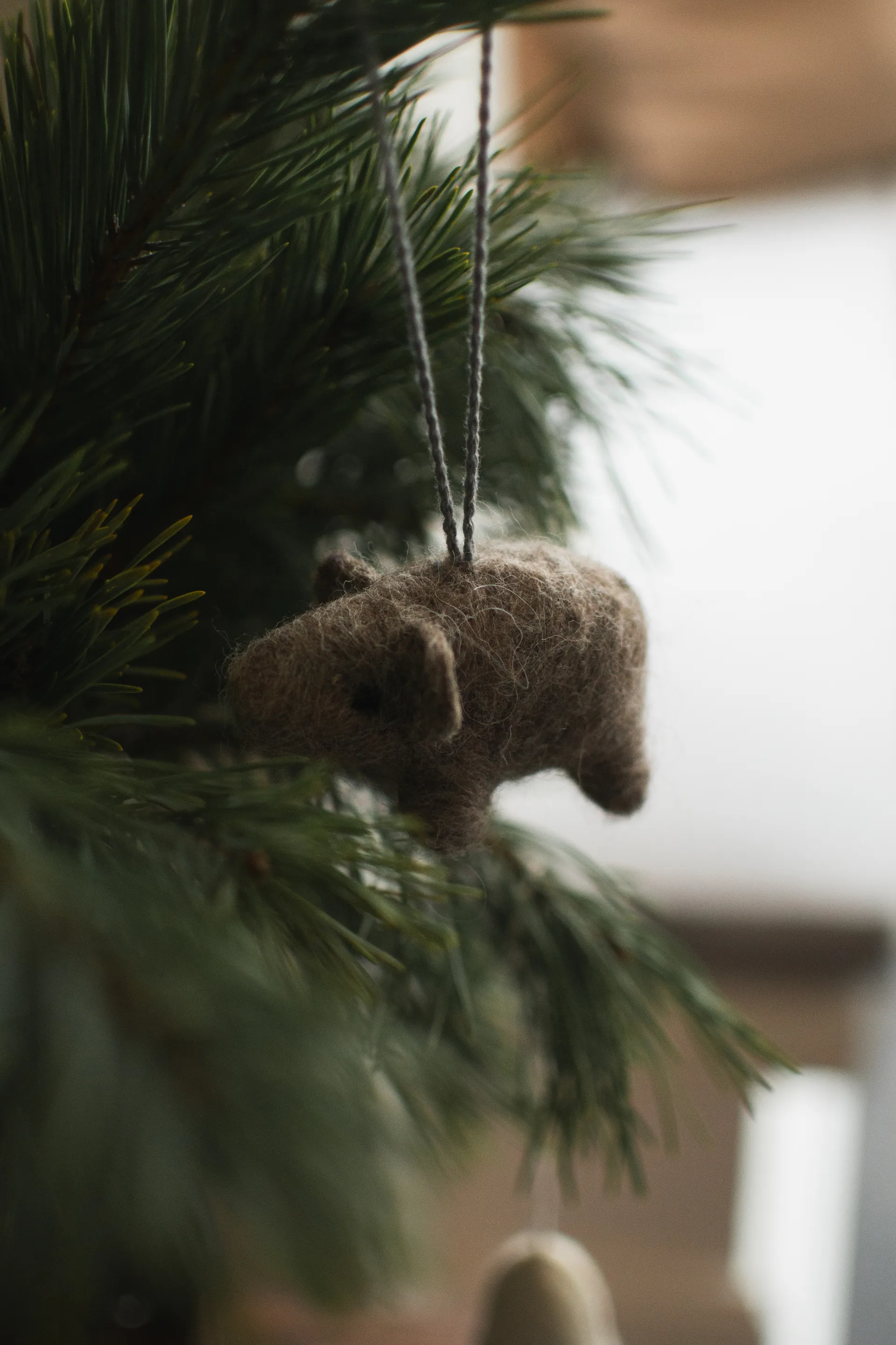 행잉 피그 장식 행거, Beige DBKD | 디비케이디