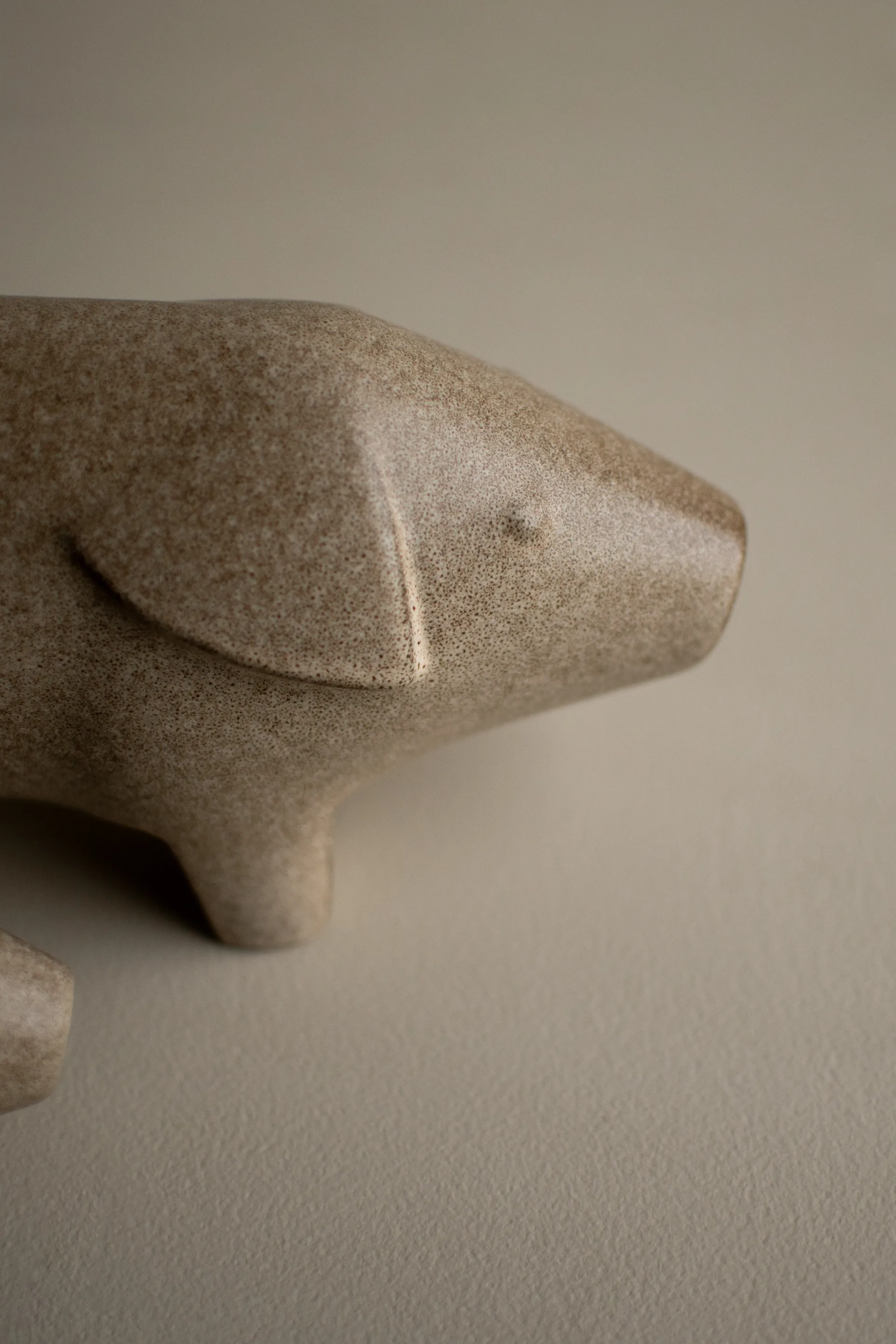 스웨디시 피그 라지, Beige DBKD | 디비케이디