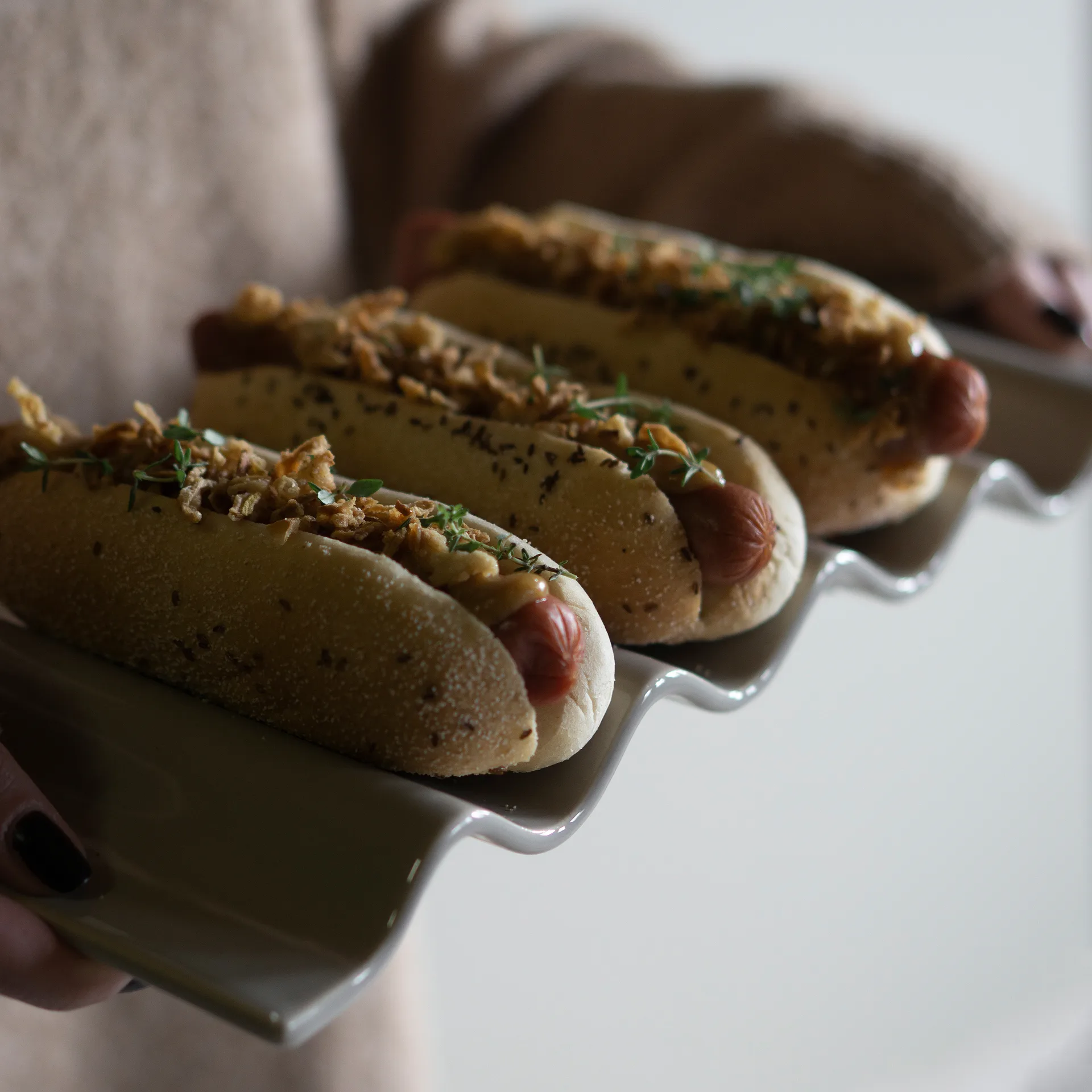 Hold 핫도그 홀더 14x37 cm, shiny mole DBKD | 디비케이디