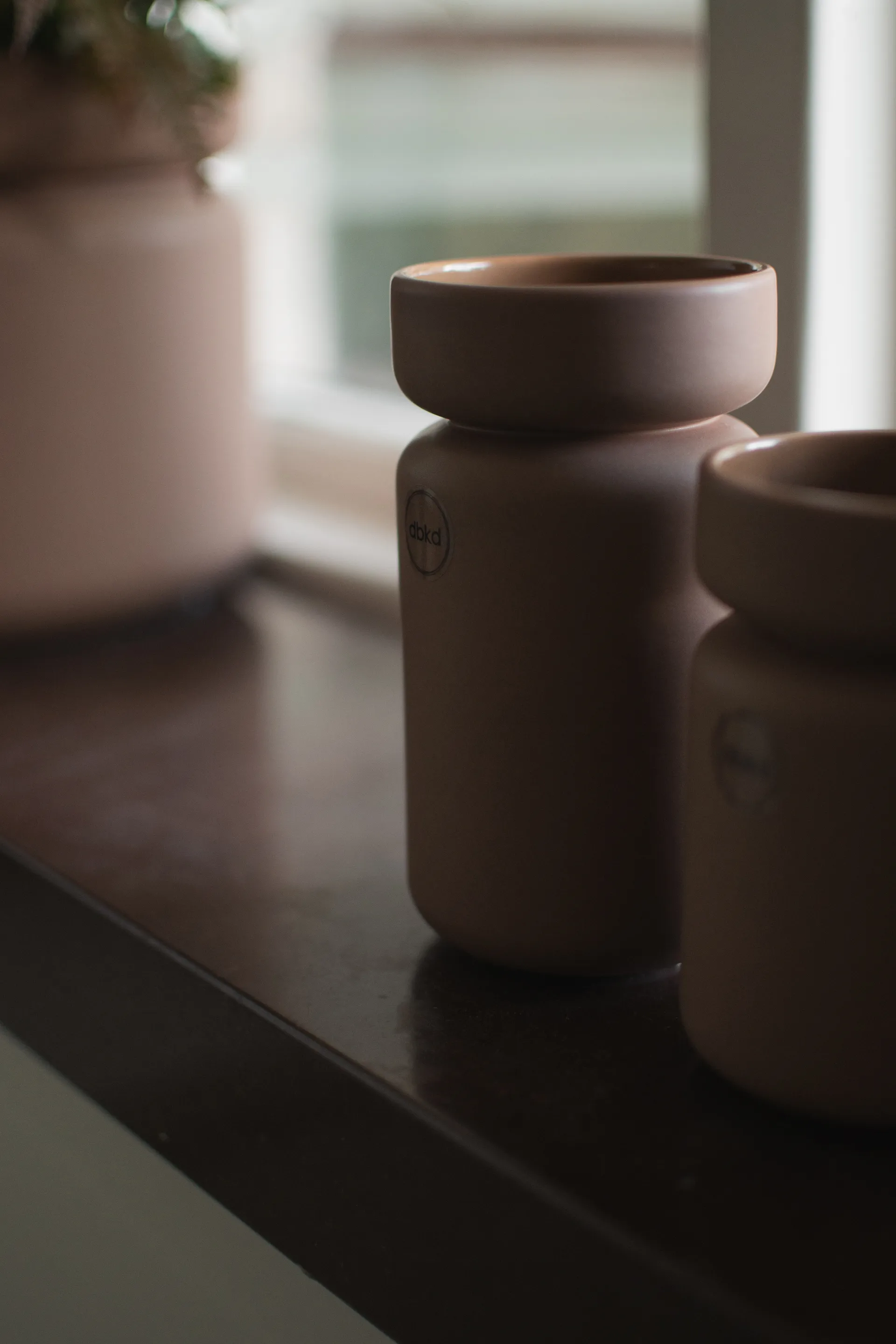 넥 팟, Nougat, Ø8x15 cm DBKD | 디비케이디